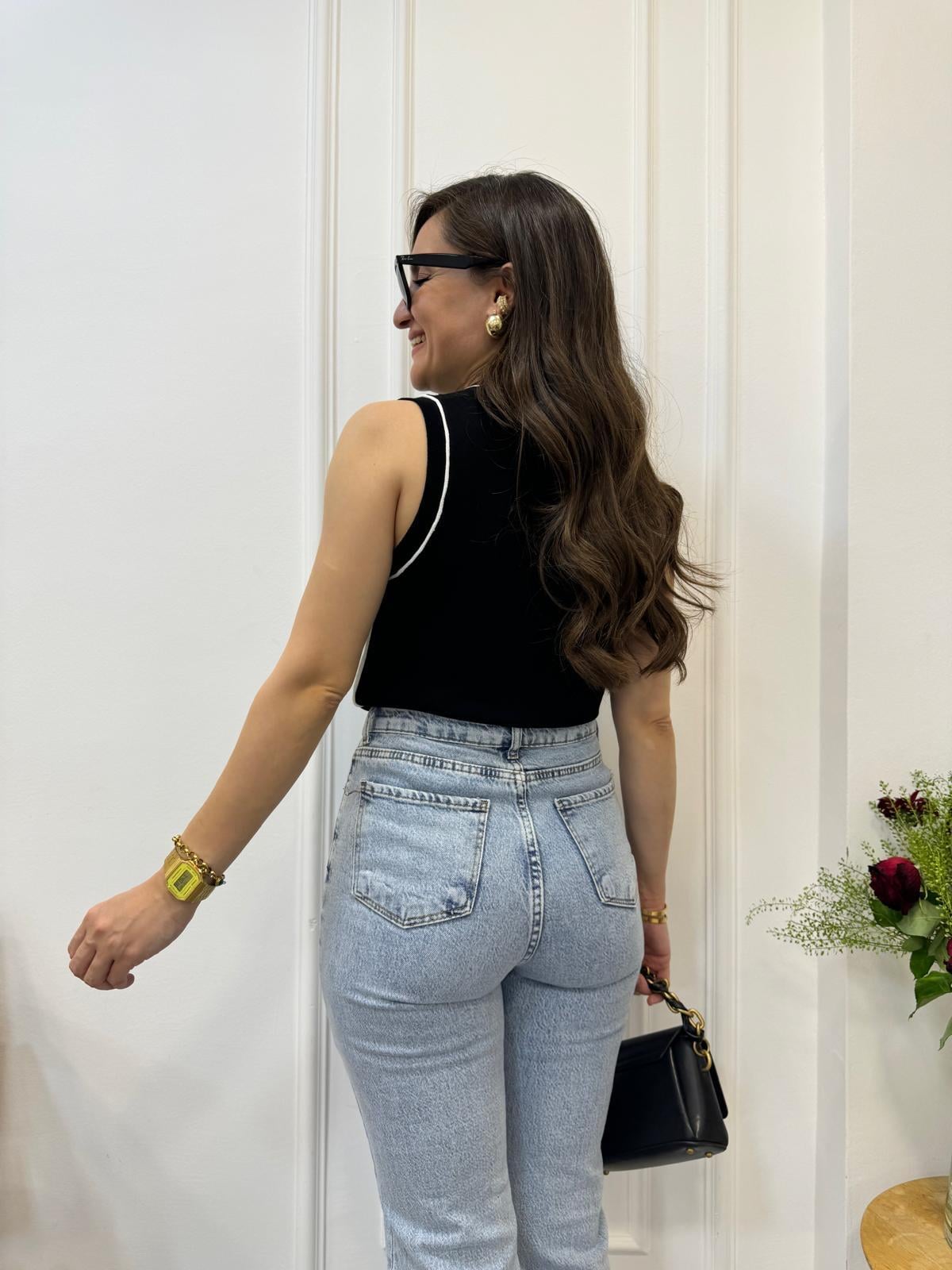 Siyah Biye Detaylı Triko Bluz 2325