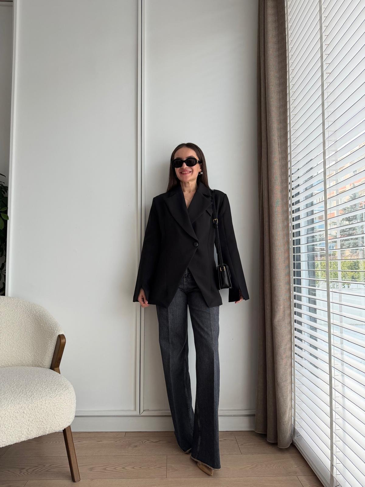 Siyah Çapraz Düğmeli Bilek Detaylı Blazer Ceket 9703
