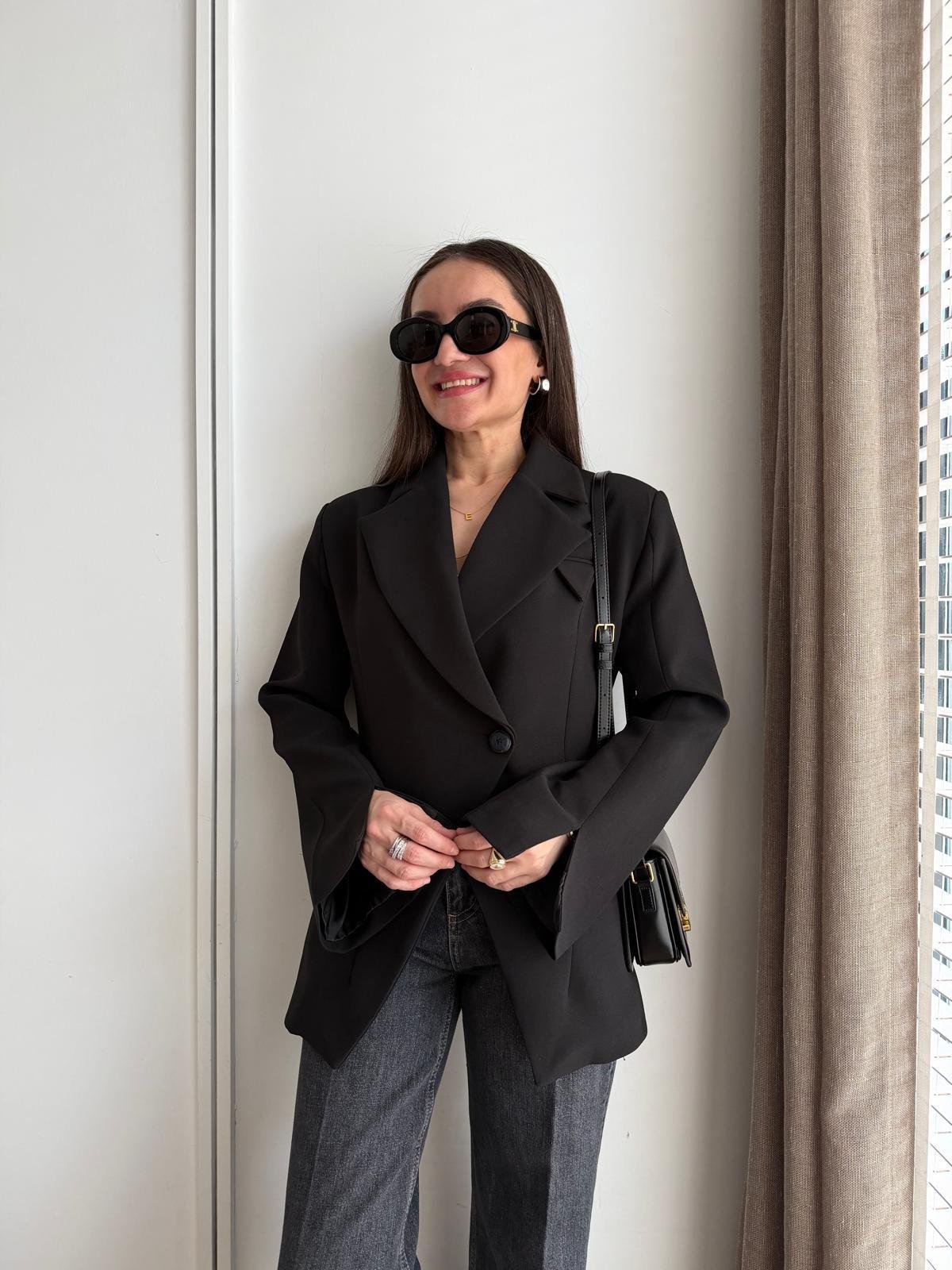 Siyah Çapraz Düğmeli Bilek Detaylı Blazer Ceket 9703