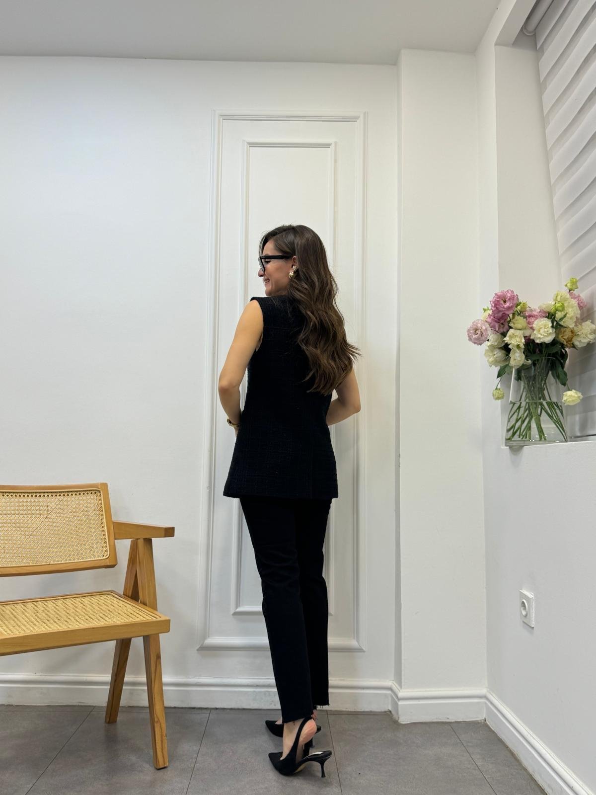 Siyah Cep Detaylı Düğmeli Astarlı Tüvit Yelek 2077