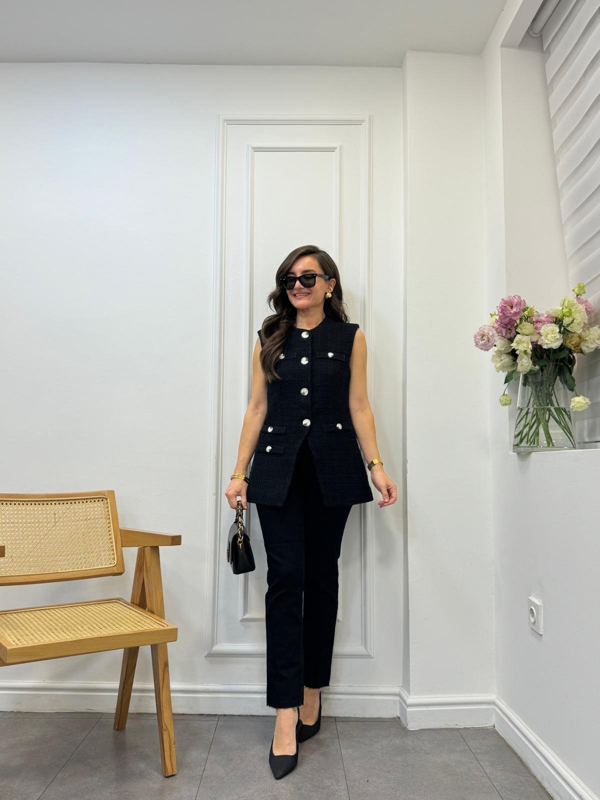 Siyah Cep Detaylı Düğmeli Astarlı Tüvit Yelek 2077