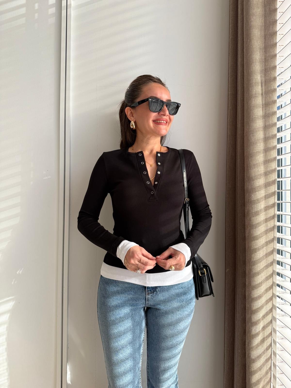 Siyah Çıtçıt Düğmeli Garnili Bluz 17059