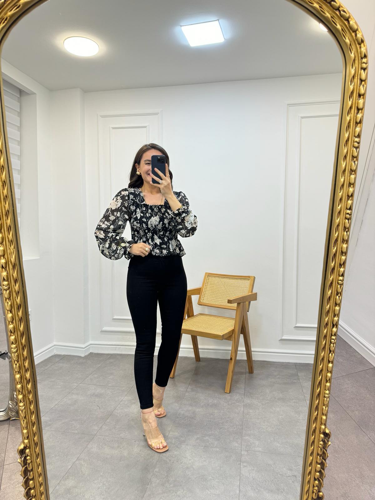 Siyah Çıtır Desenli Gipeli Bluz 28532