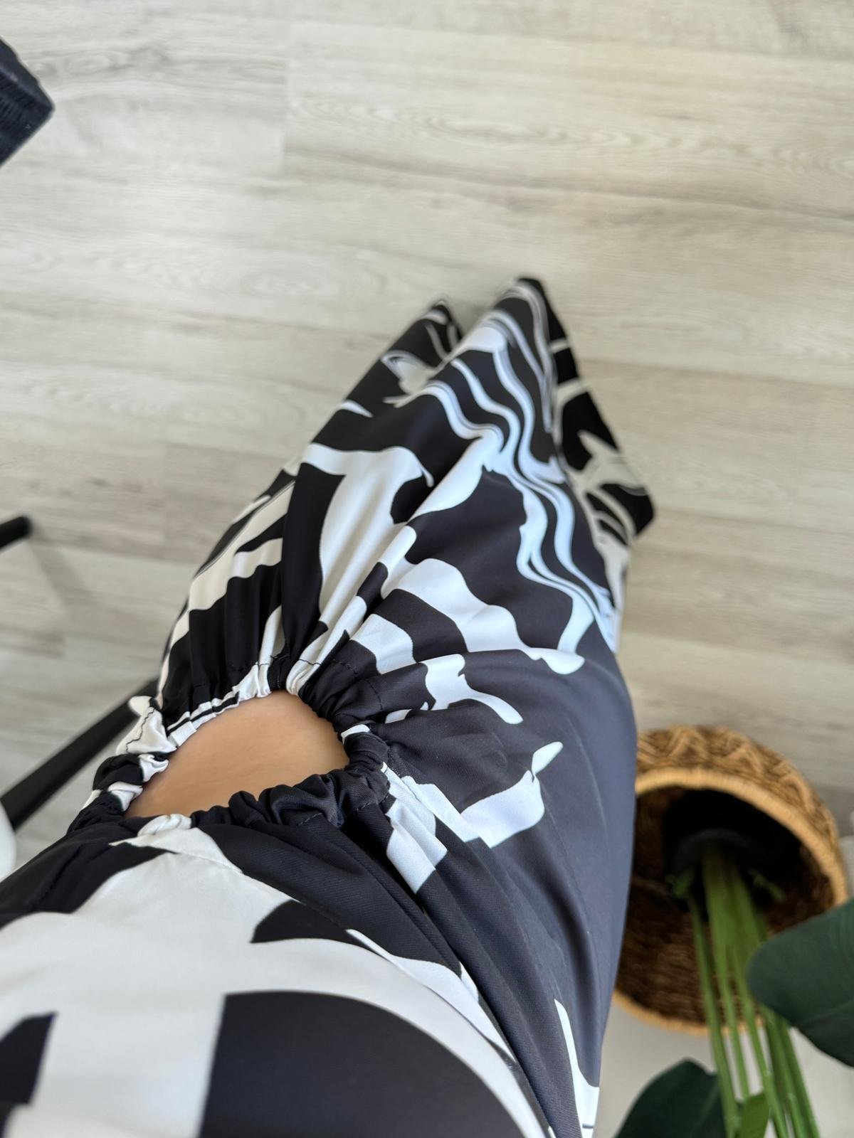 Siyah Desenli Bel Dekolteli Tek Omuz Elbise 5956