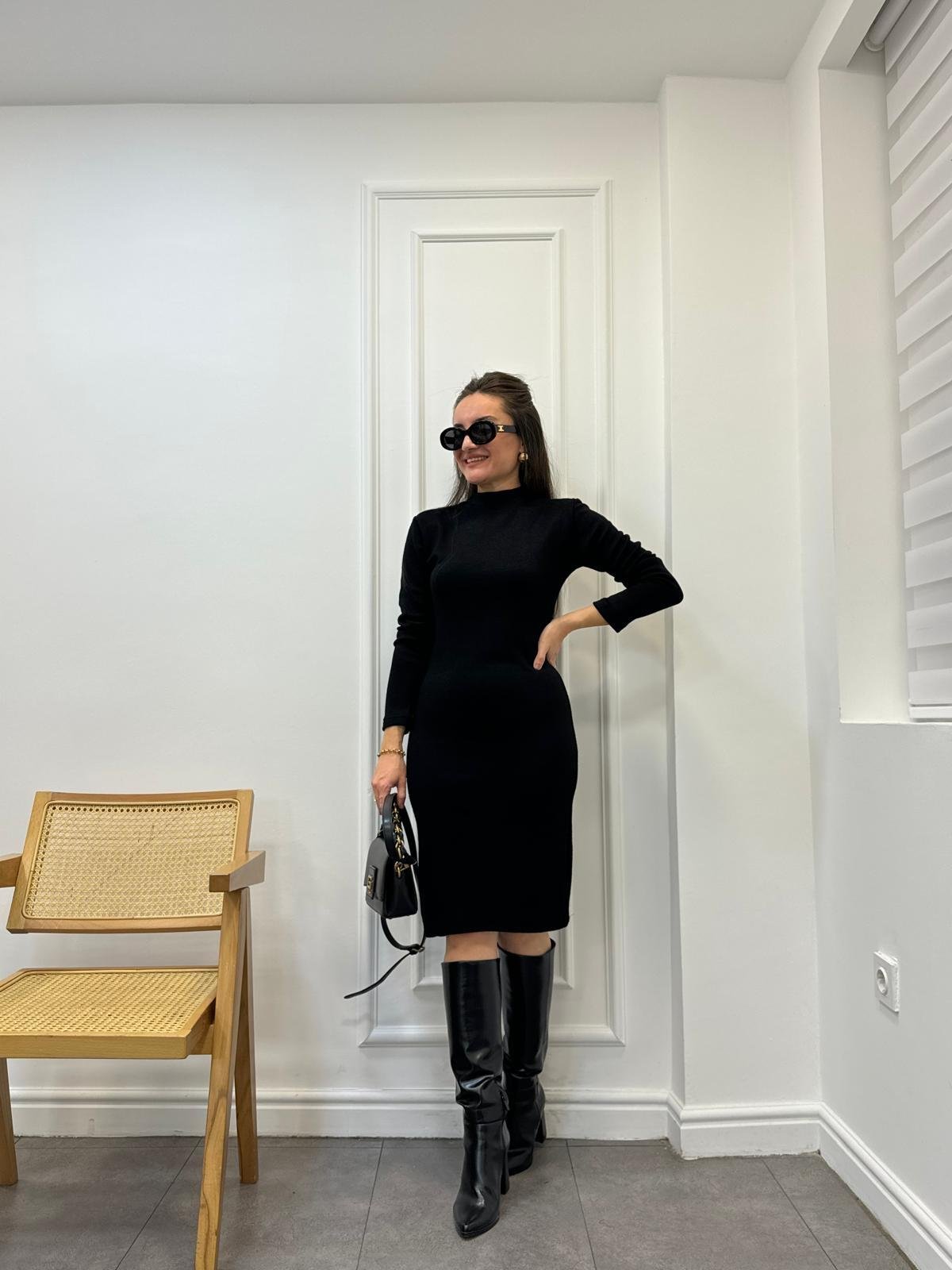 Siyah Dik Yaka Uzun Kol Triko Elbise 29339