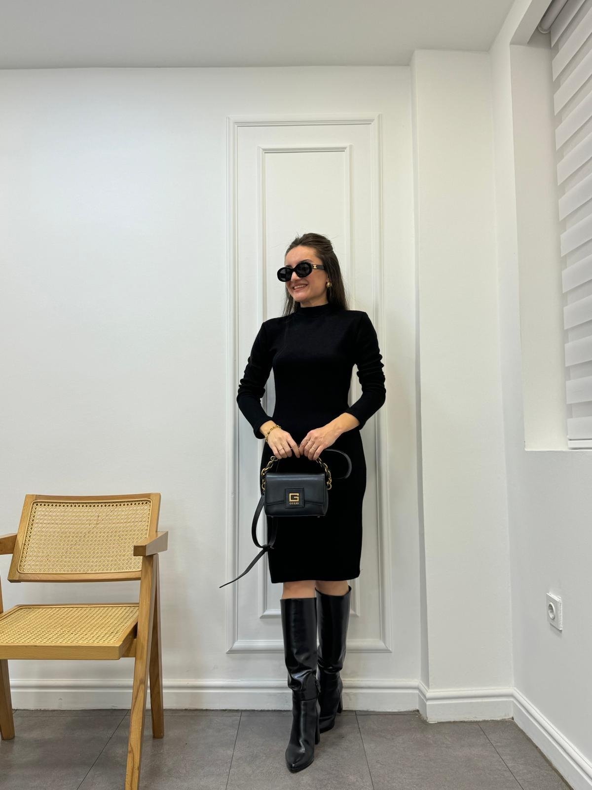 Siyah Dik Yaka Uzun Kol Triko Elbise 29339