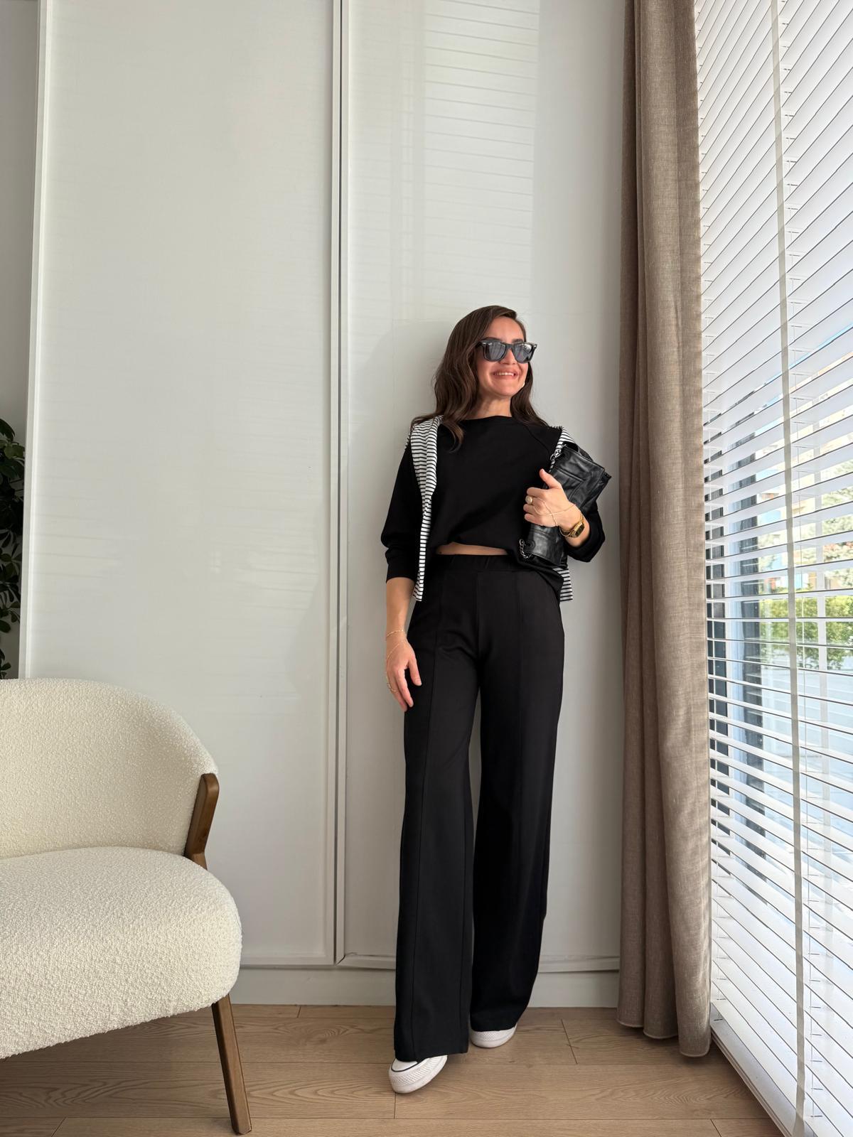 Siyah Dikiş Detaylı Bluz Pantolon Takım 17103