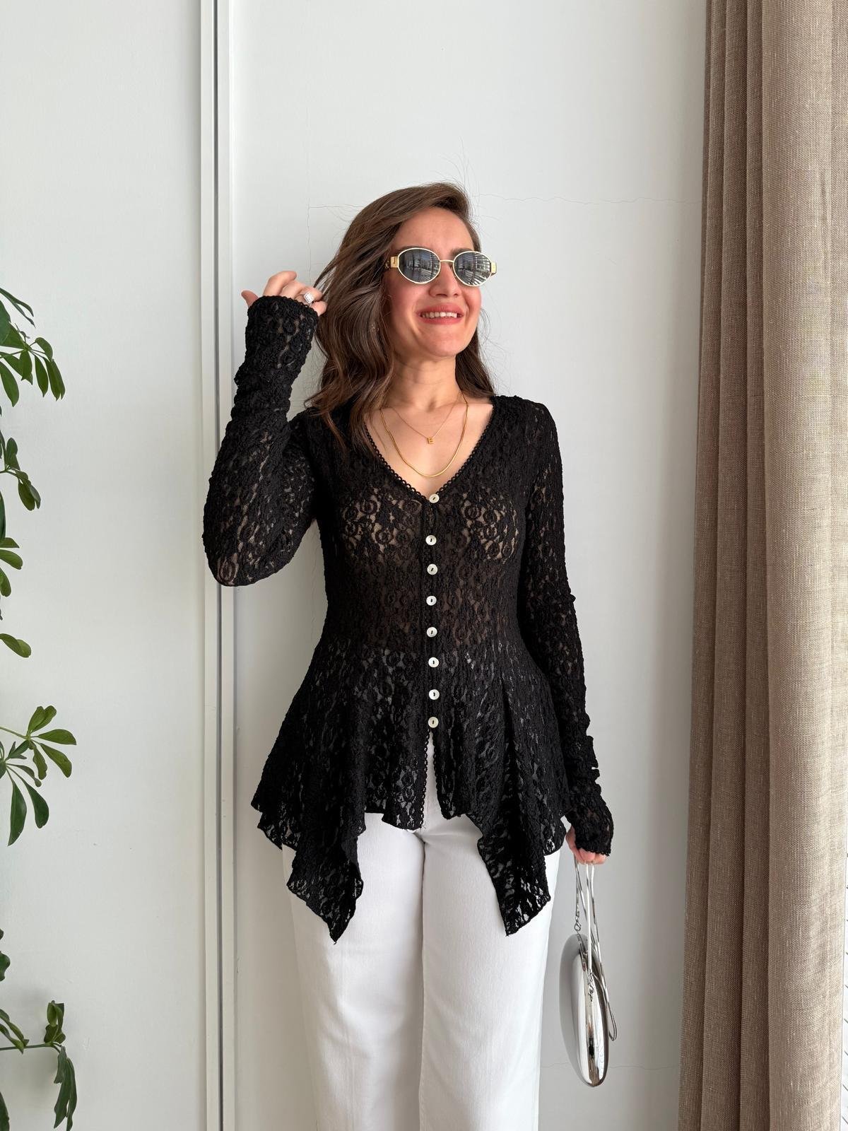 Siyah Düğmeli Peplum Dantel Bluz 60433