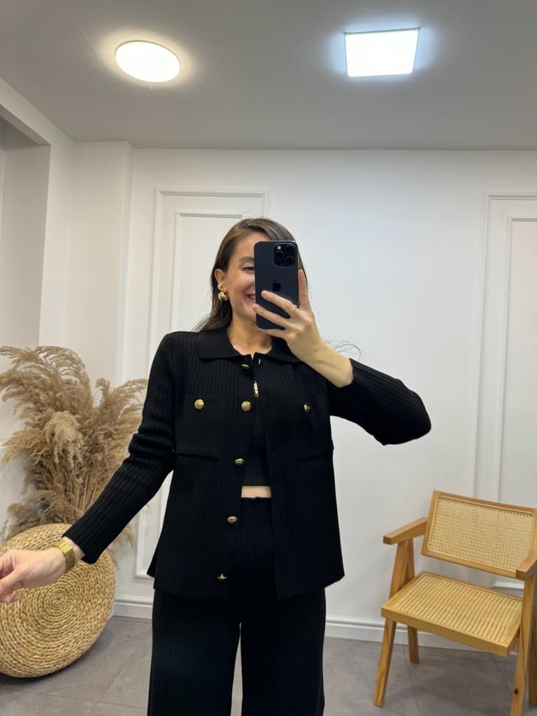 Siyah Fitilli Polo Yaka Gold Düğme Detaylı Hırka 4061