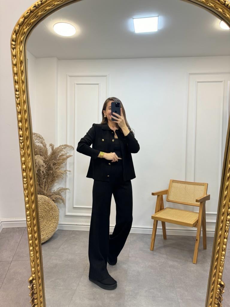 Siyah Fitilli Polo Yaka Gold Düğme Detaylı Hırka 4061