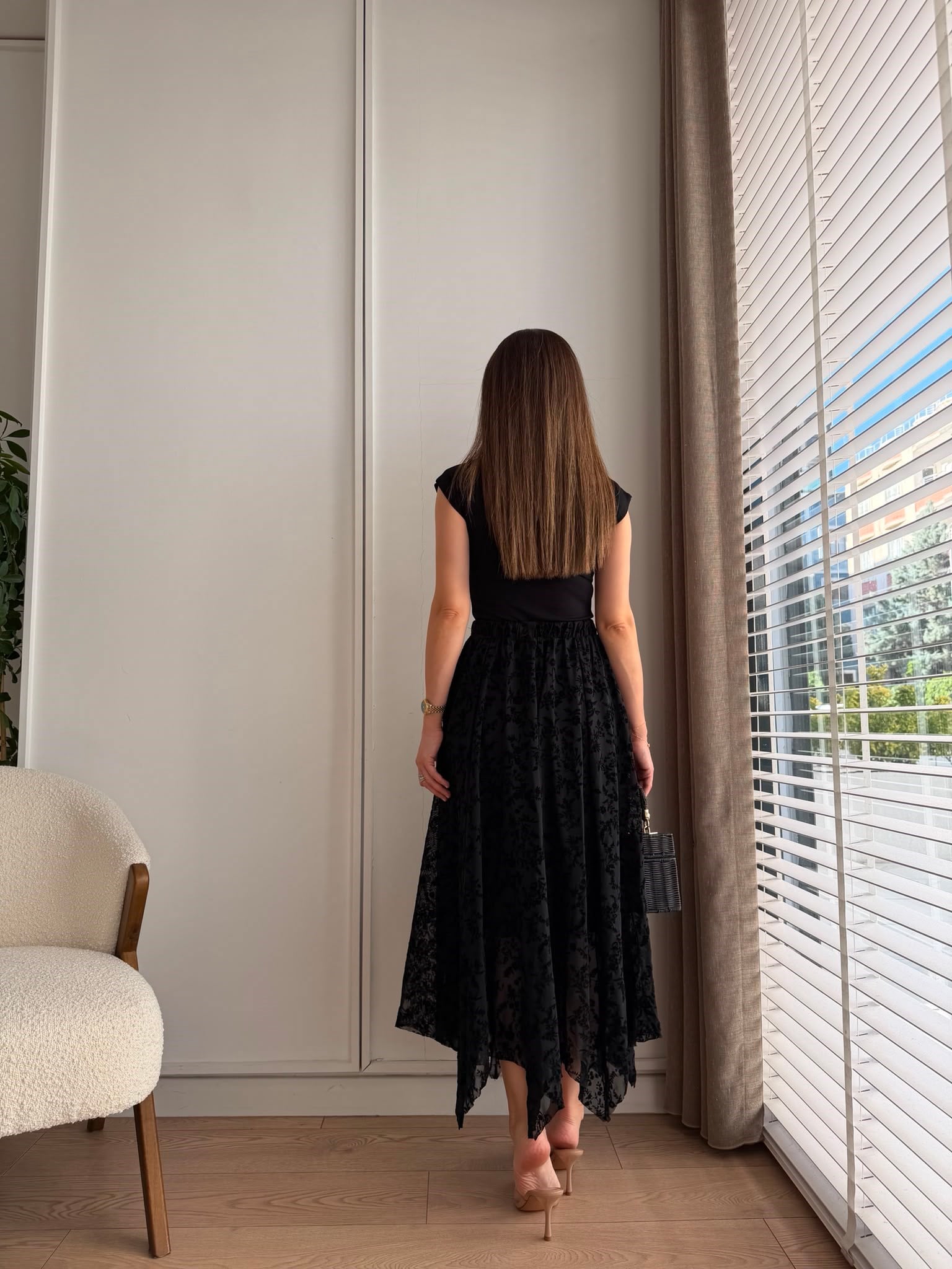 Siyah Flok Baskılı Asimetrik Kesim Etek 22998