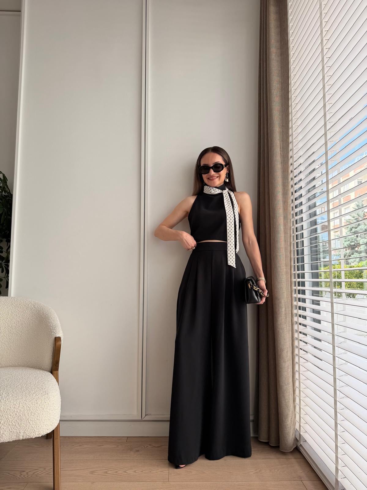 Siyah Fularlı Bluz Pantolon Takım 9163