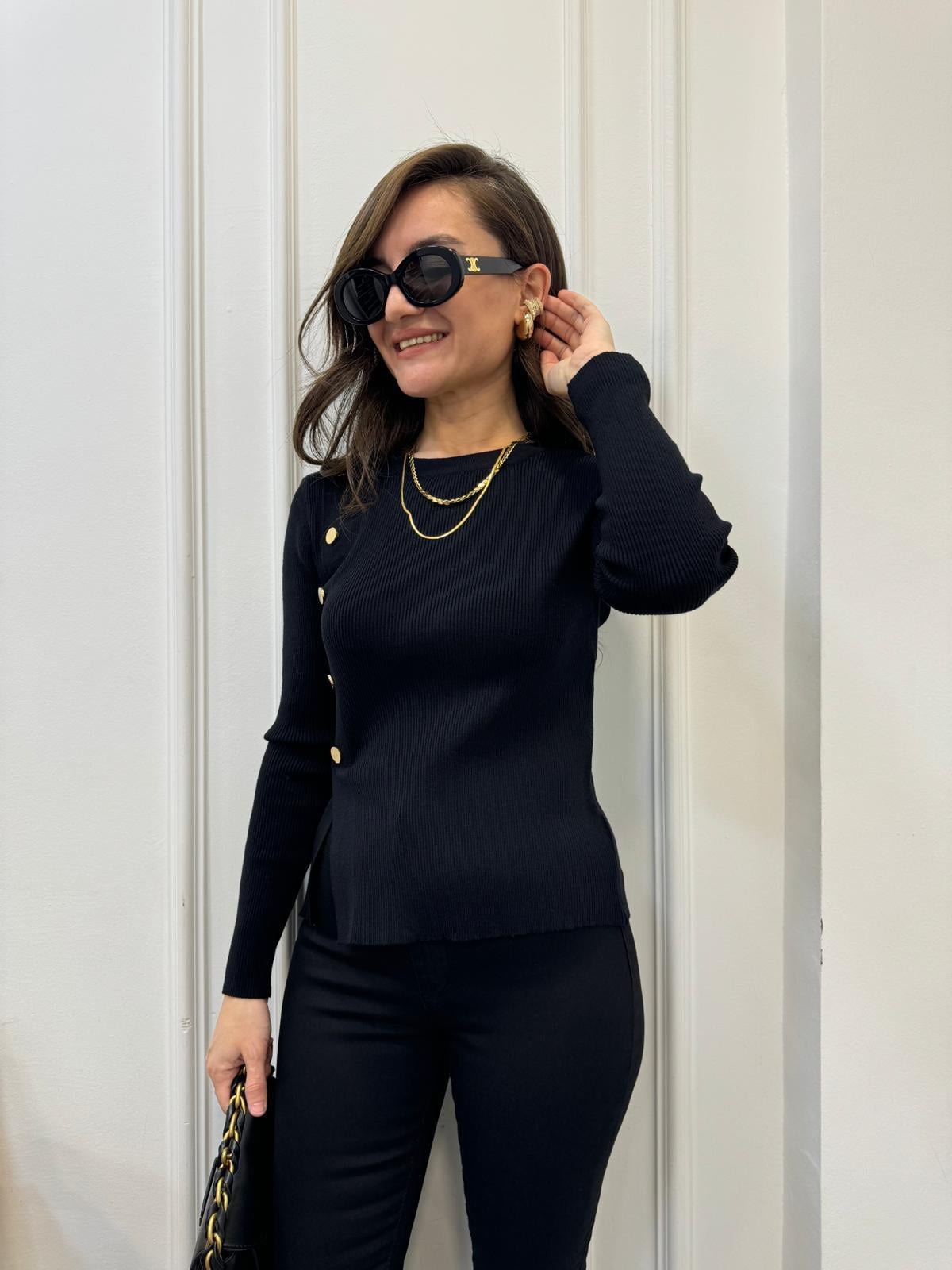 Siyah Gold Düğme Detaylı Yırtmaçlı Triko Kazak 94538