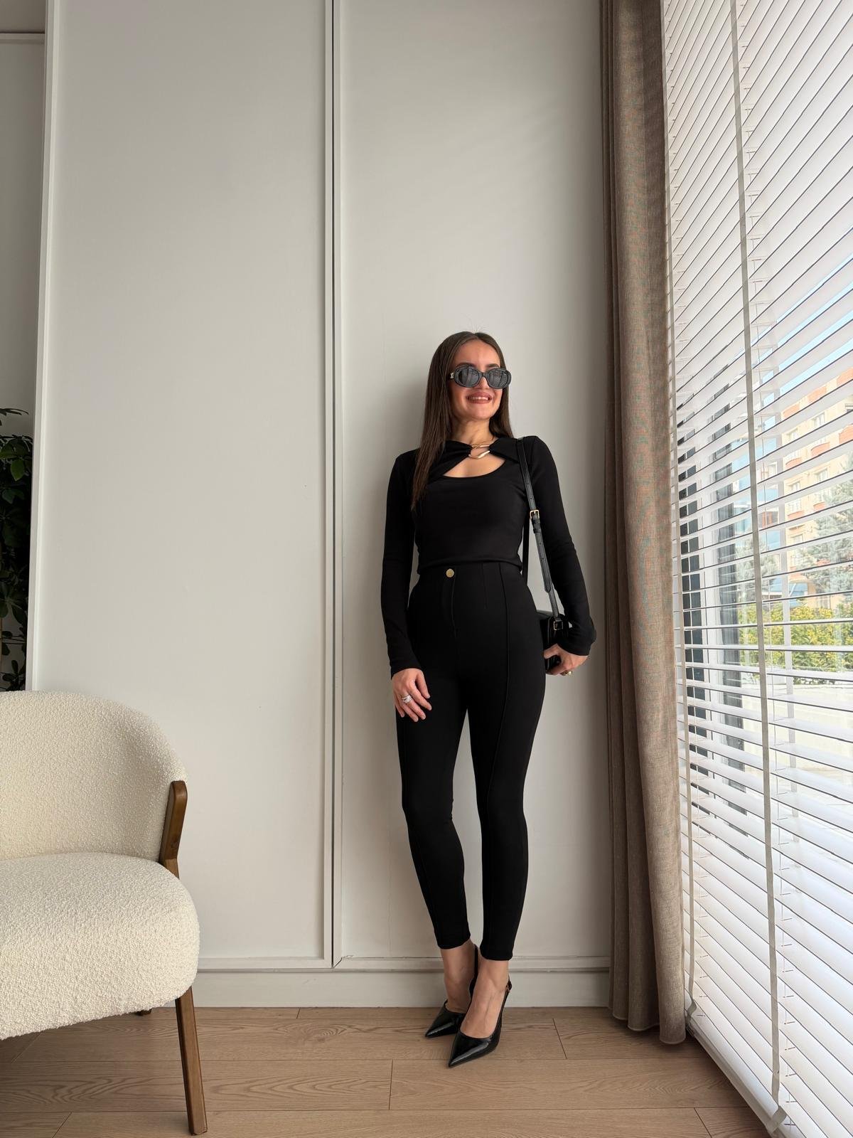Siyah Gold Düğmeli Çımalı Tayt Pantolon T4189