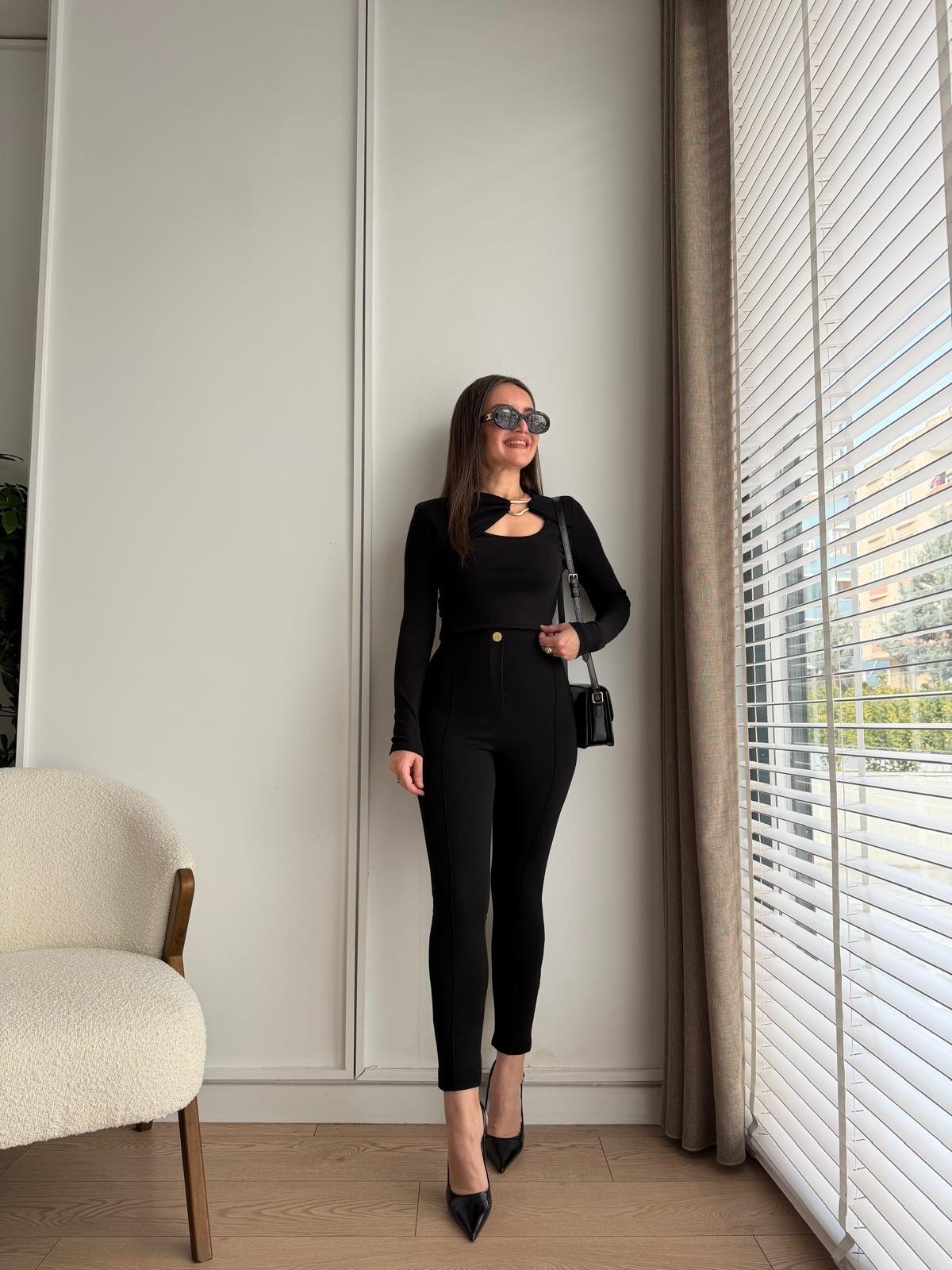 Siyah Gold Düğmeli Çımalı Tayt Pantolon T4189