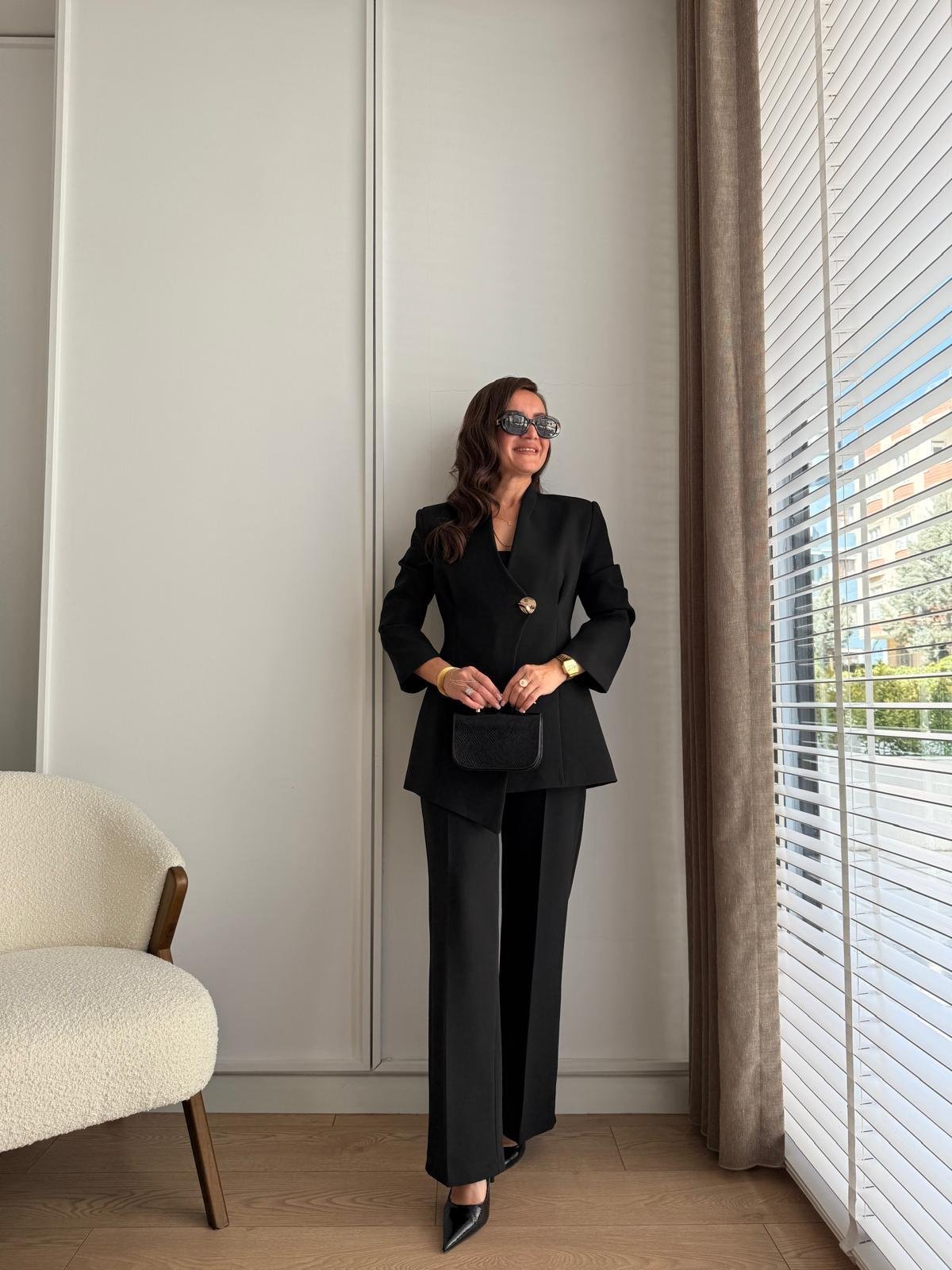 Siyah Gold Düğmeli Dikiş Detaylı Ceket Pantolon Takım 8761