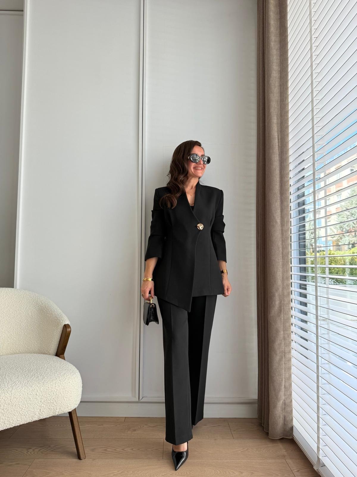 Siyah Gold Düğmeli Dikiş Detaylı Ceket Pantolon Takım 8761