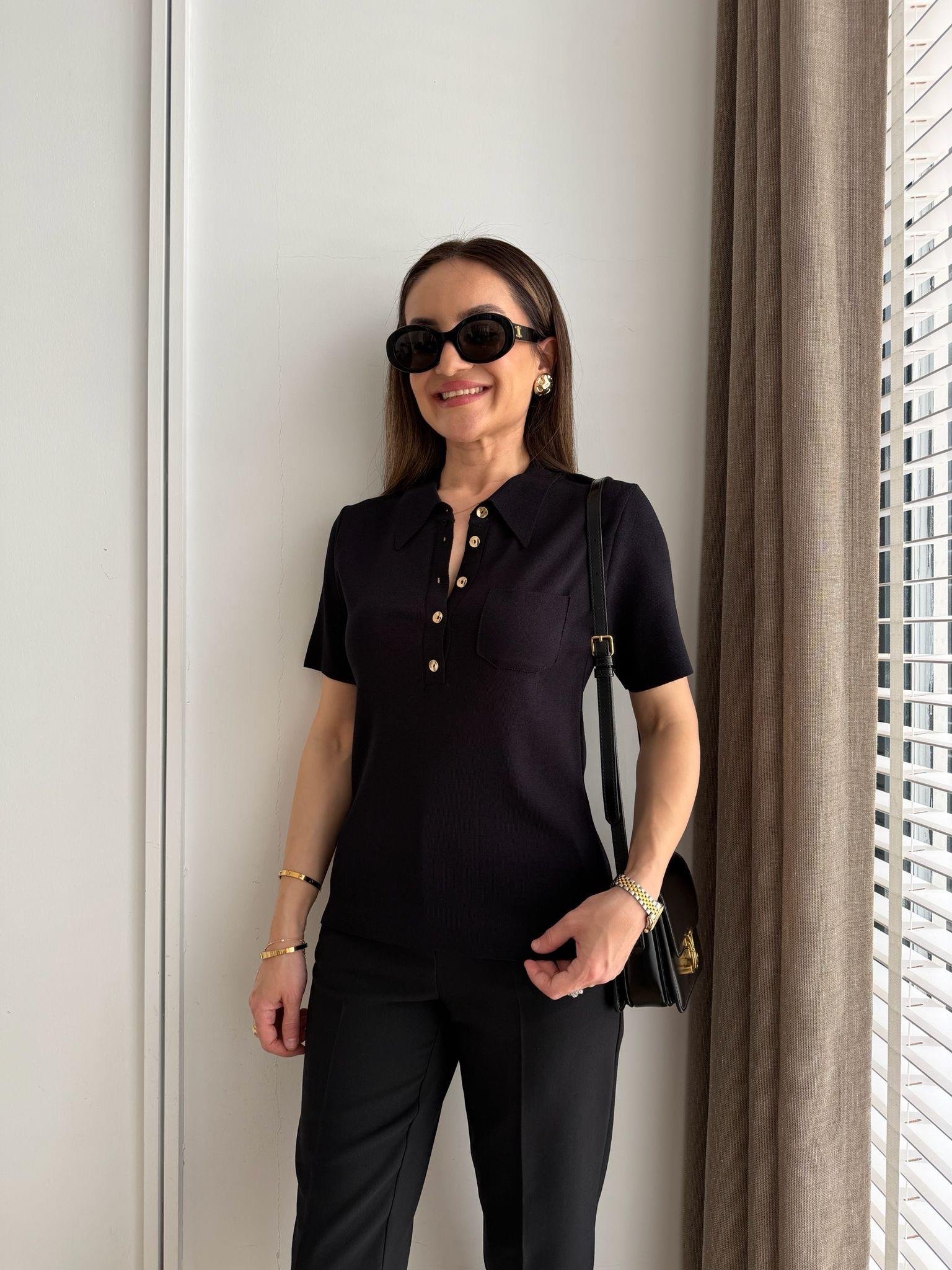Siyah Gold Düğmeli Polo Yaka Triko Bluz 140616
