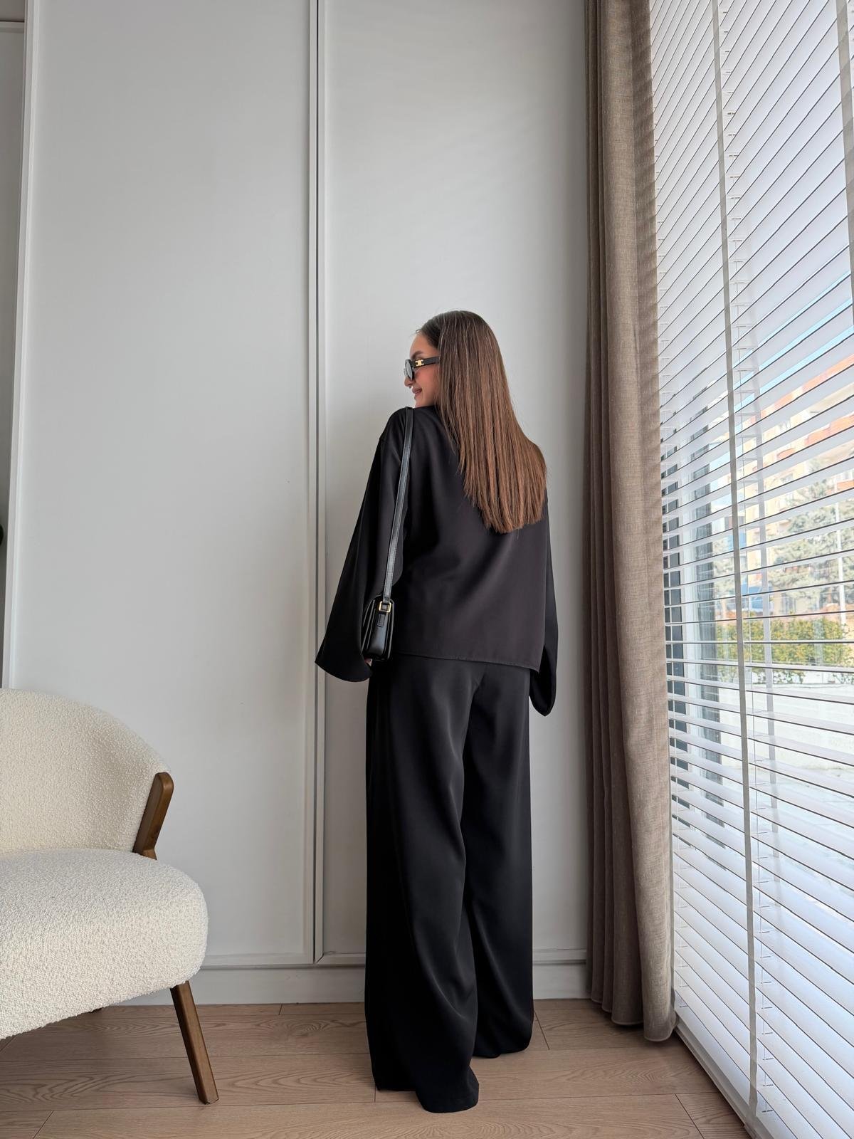 Siyah Gül Broşlu Ceket Pantolon Takım 8896