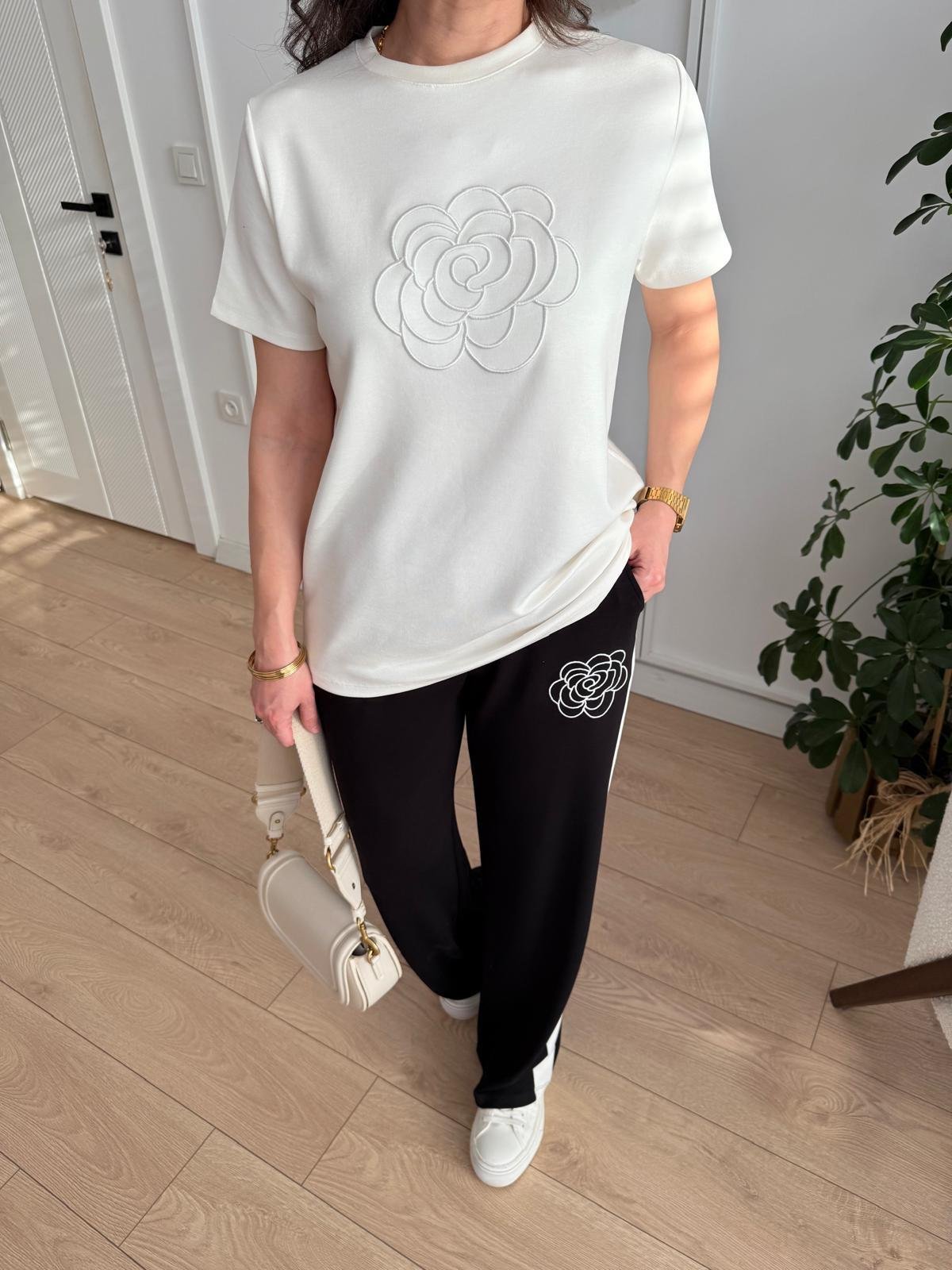 Siyah Gül Nakışlı Modal Kumaş Takım 2233