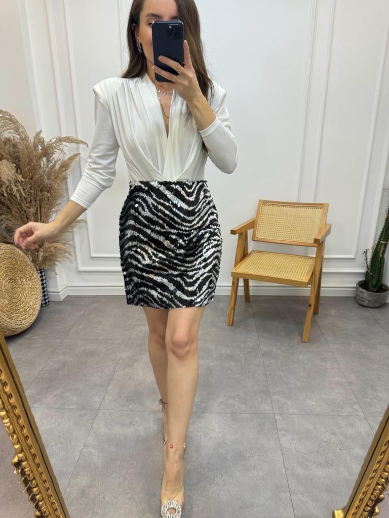 Siyah Gümüş Payetli Etek 28264