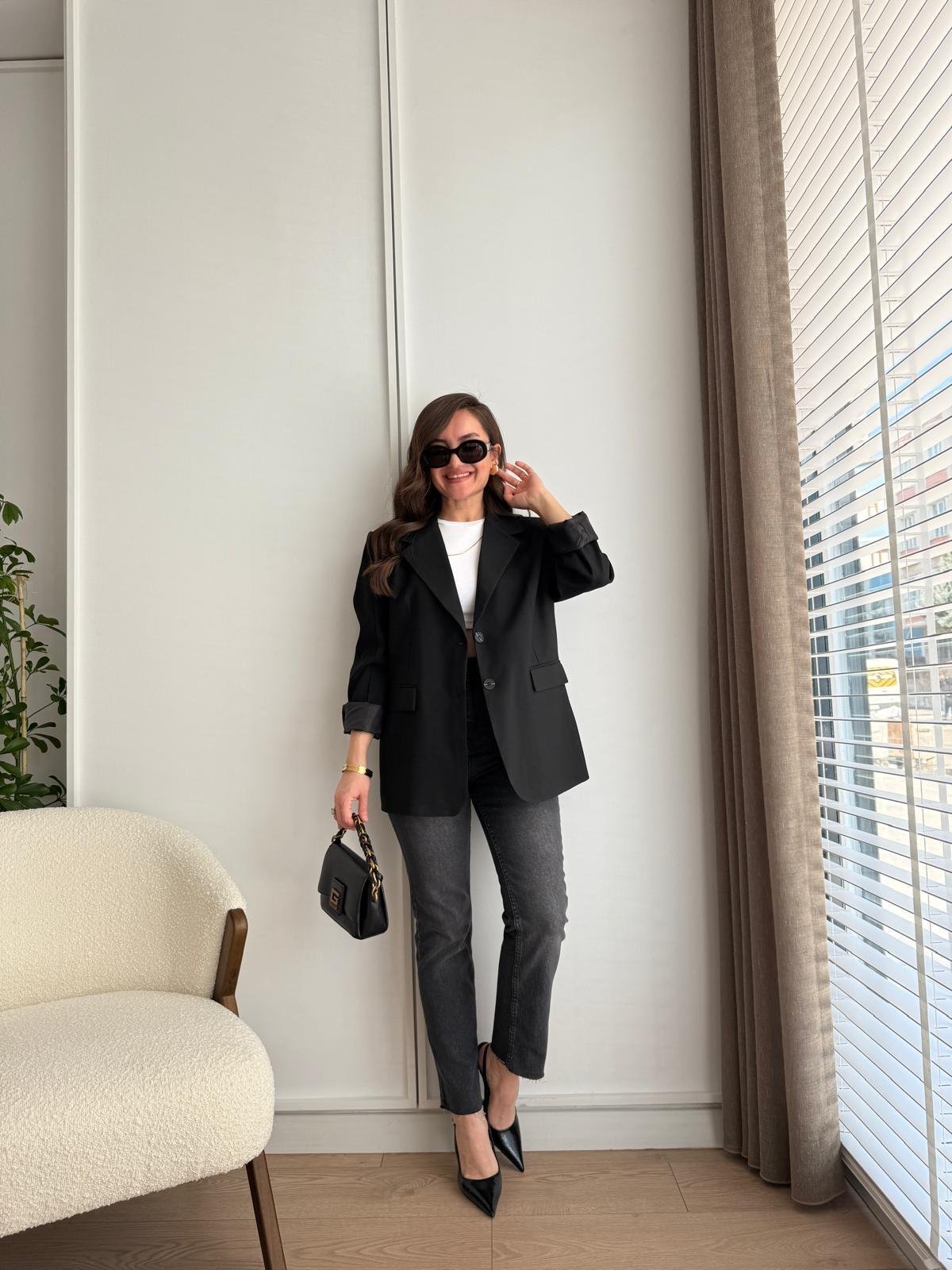 Siyah Kol Dikiş Detaylı Düğmeli Blazer Ceket 7450