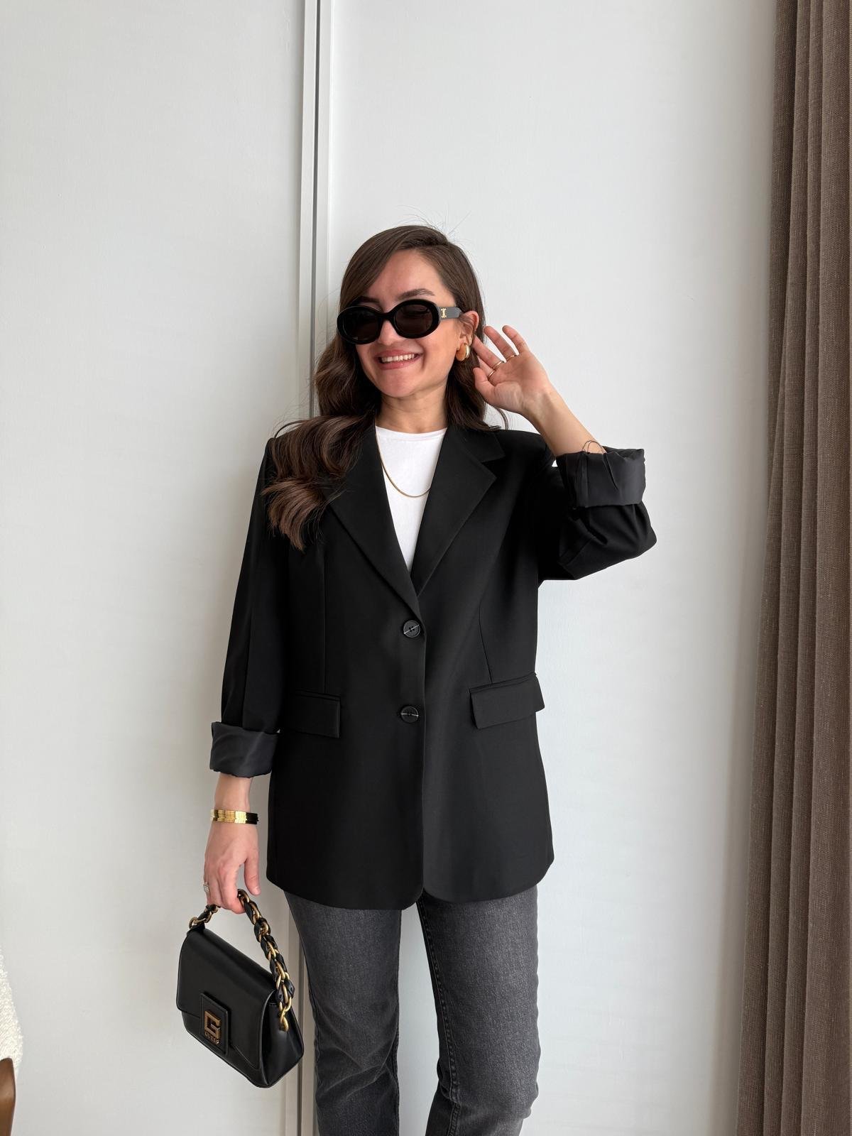 Siyah Kol Dikiş Detaylı Düğmeli Blazer Ceket 7450