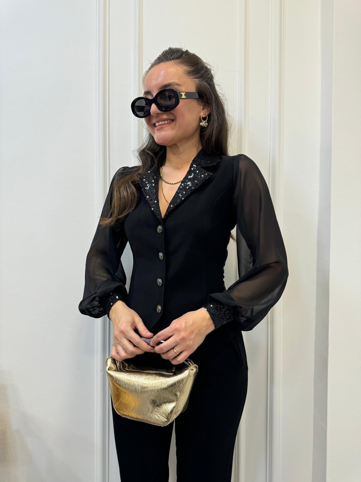 Siyah Kolları Şifon Payet Detaylı Bluz 2784