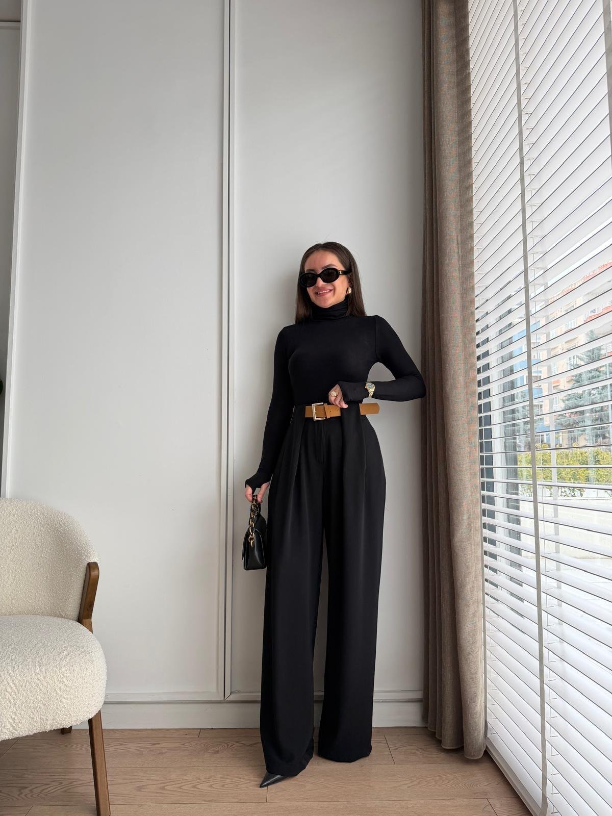 Siyah Köprü Detaylı Kemerli Palazzo Pantolon 3855