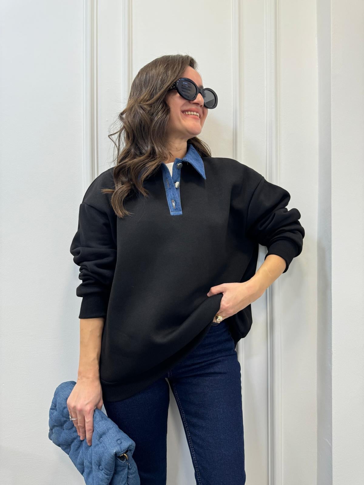 Siyah Kot Yaka Detaylı Sweatshırt 110032