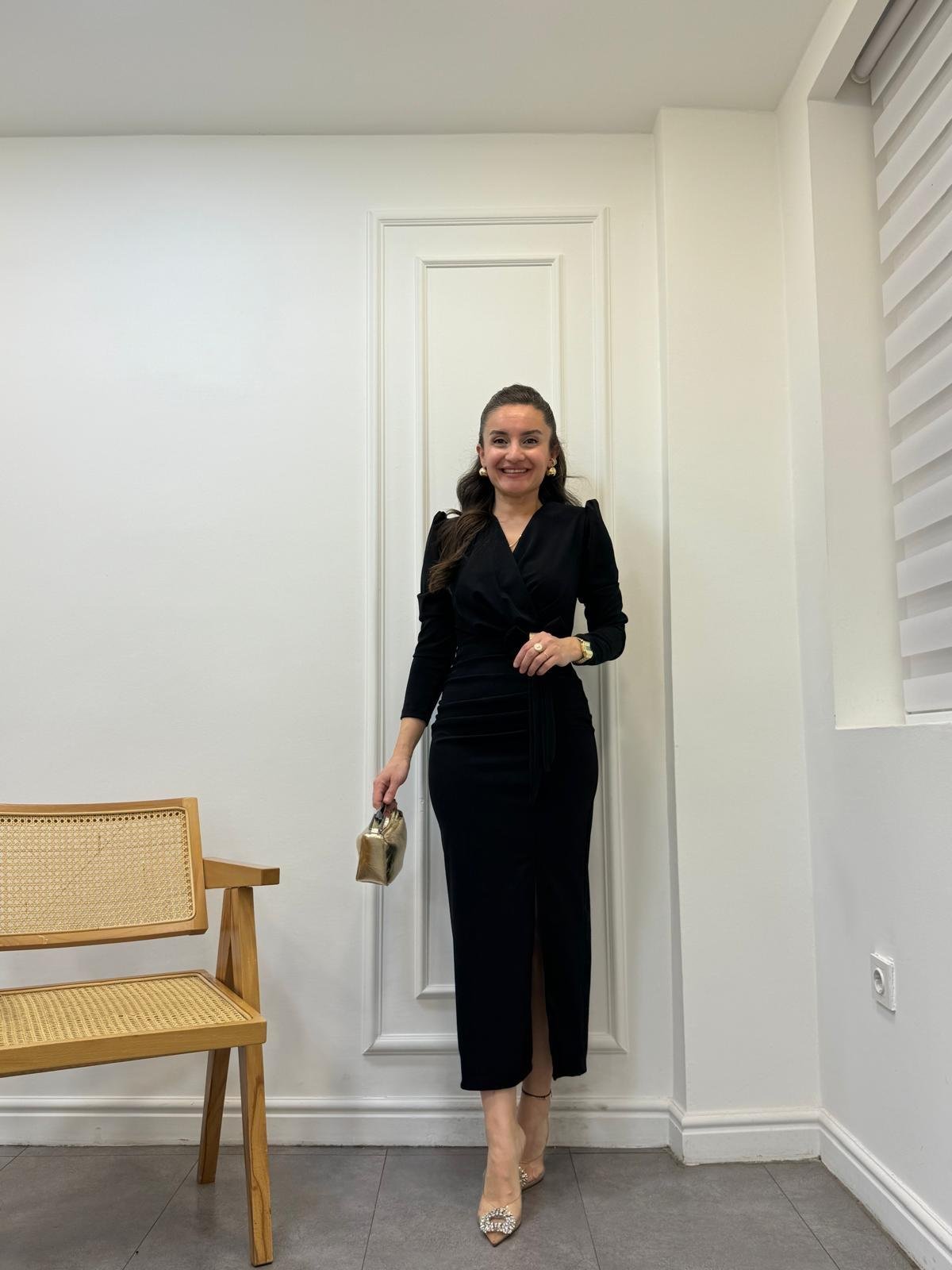 Siyah Kruvaze Yaka Ön Kurdele Drape Detaylı Elbise 1129