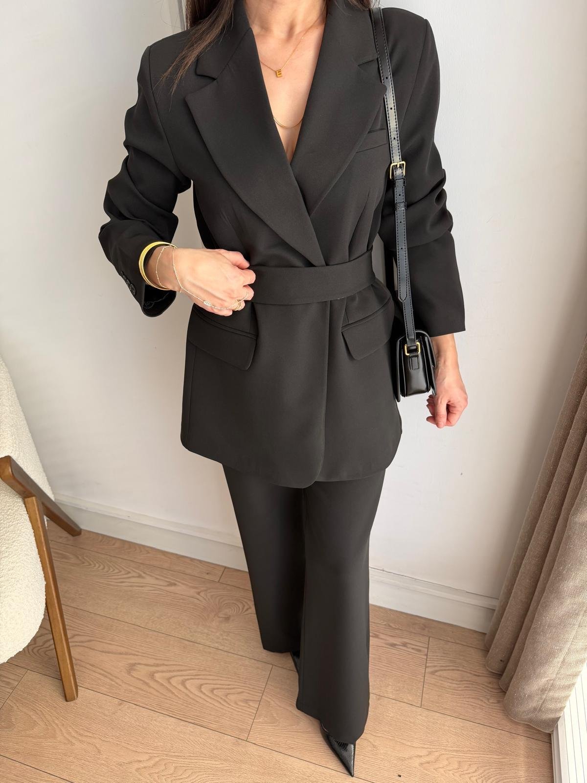 Siyah Kuşaklı Blazer Ceket Pantolon Takım 9266
