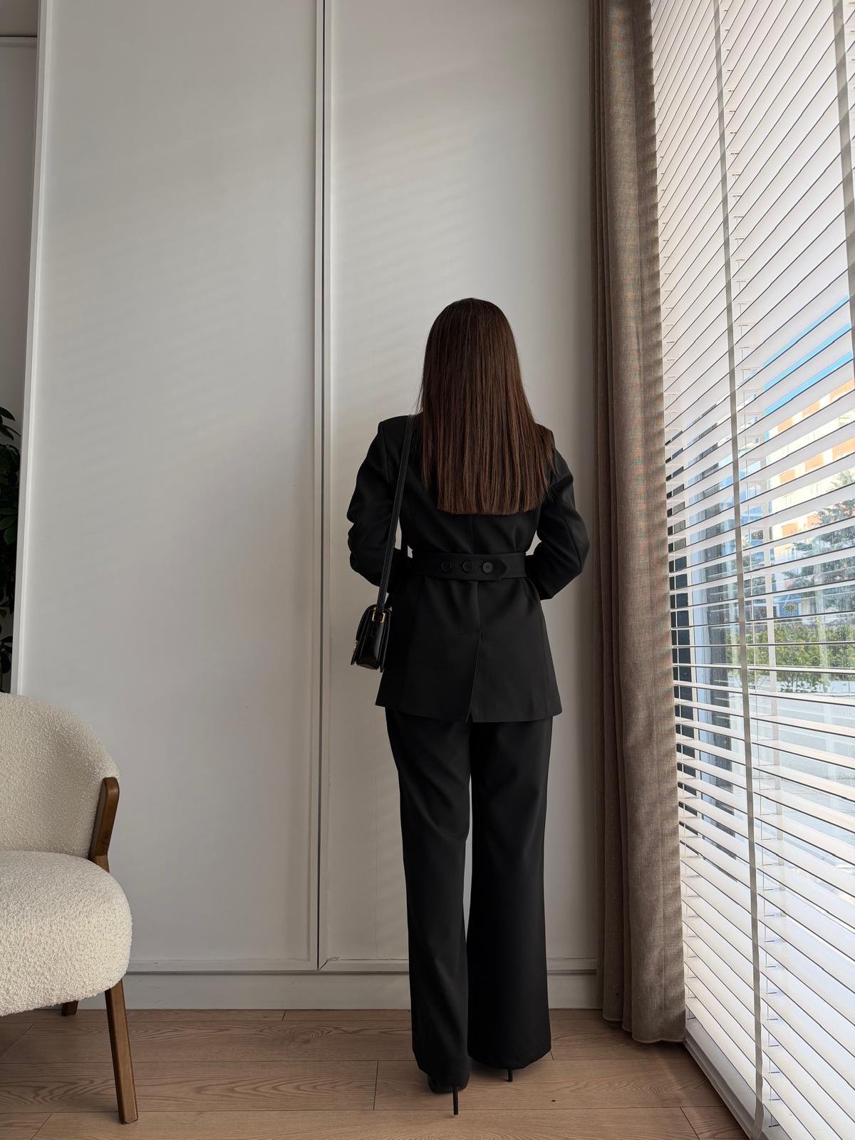 Siyah Kuşaklı Blazer Ceket Pantolon Takım 9266