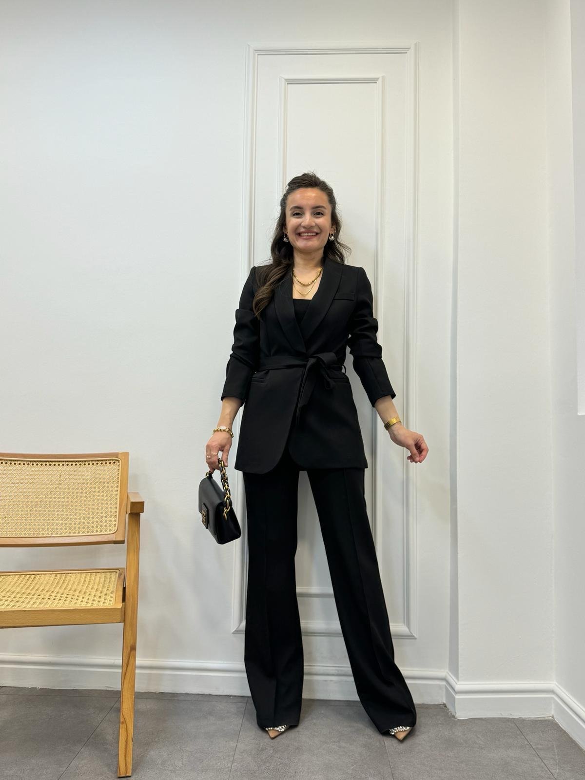 Siyah Kuşaklı Blazer Pantolon Takım 3058