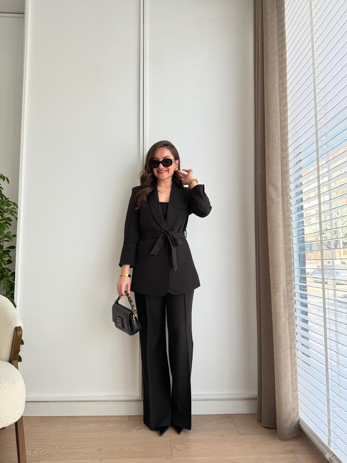 Siyah Kuşaklı Ön Dikiş Detaylı Pantolon Blazer Ceket Takım 98503