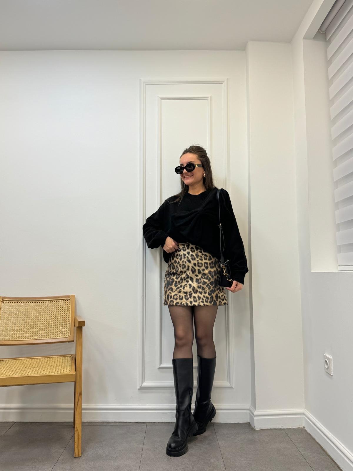 Siyah Leopar Desen Lüx Kalite Süet Mini Etek 241048