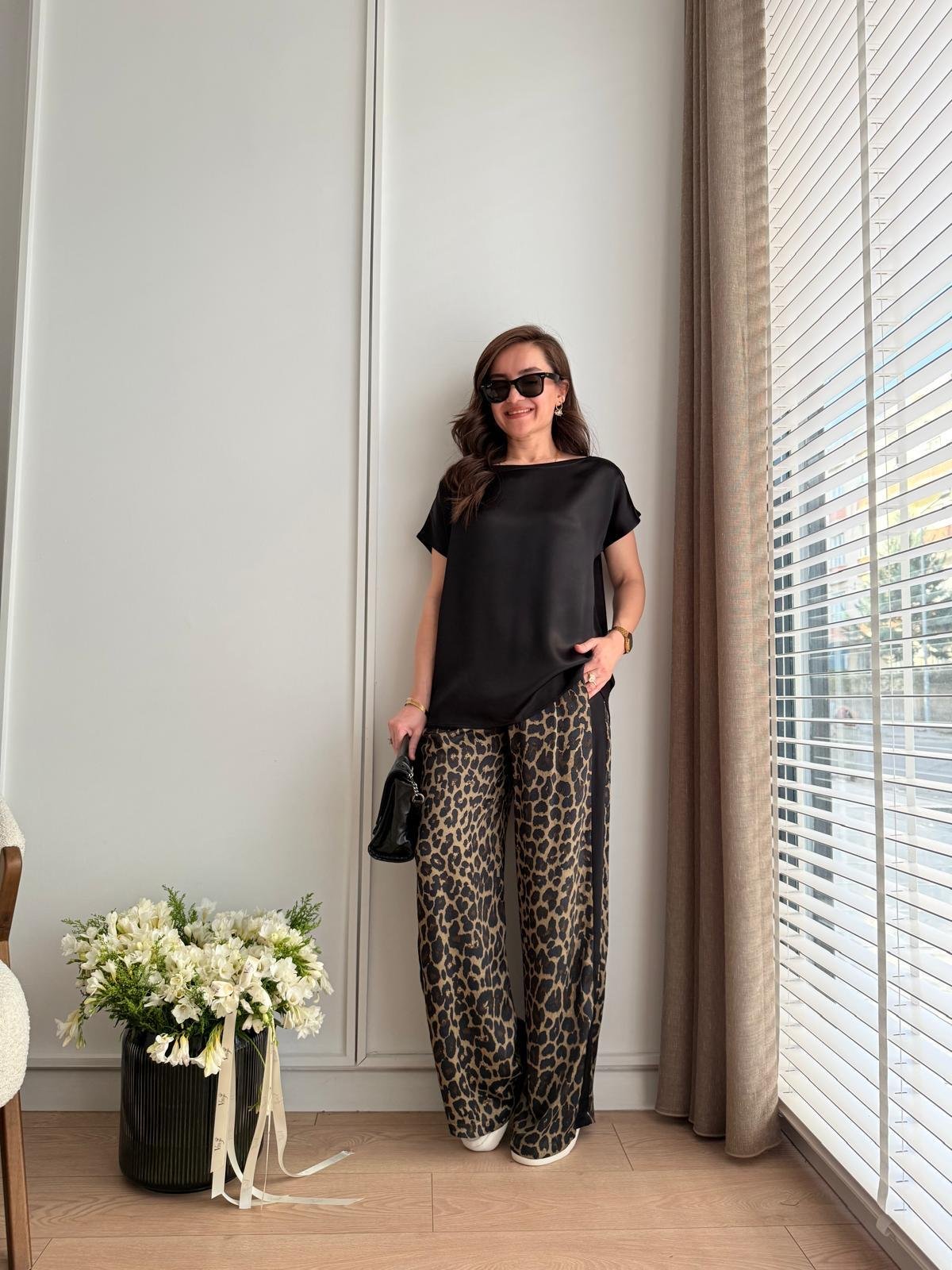 Siyah Leopar Desen Pantolon Bluz Takım 2070
