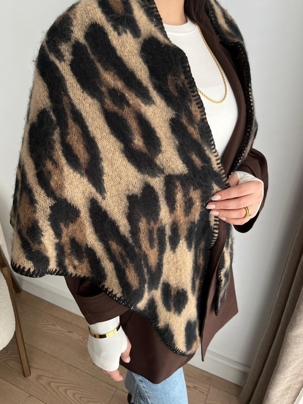 Siyah Leopar Desen Sim Geçişli Üçgen Şal 14809