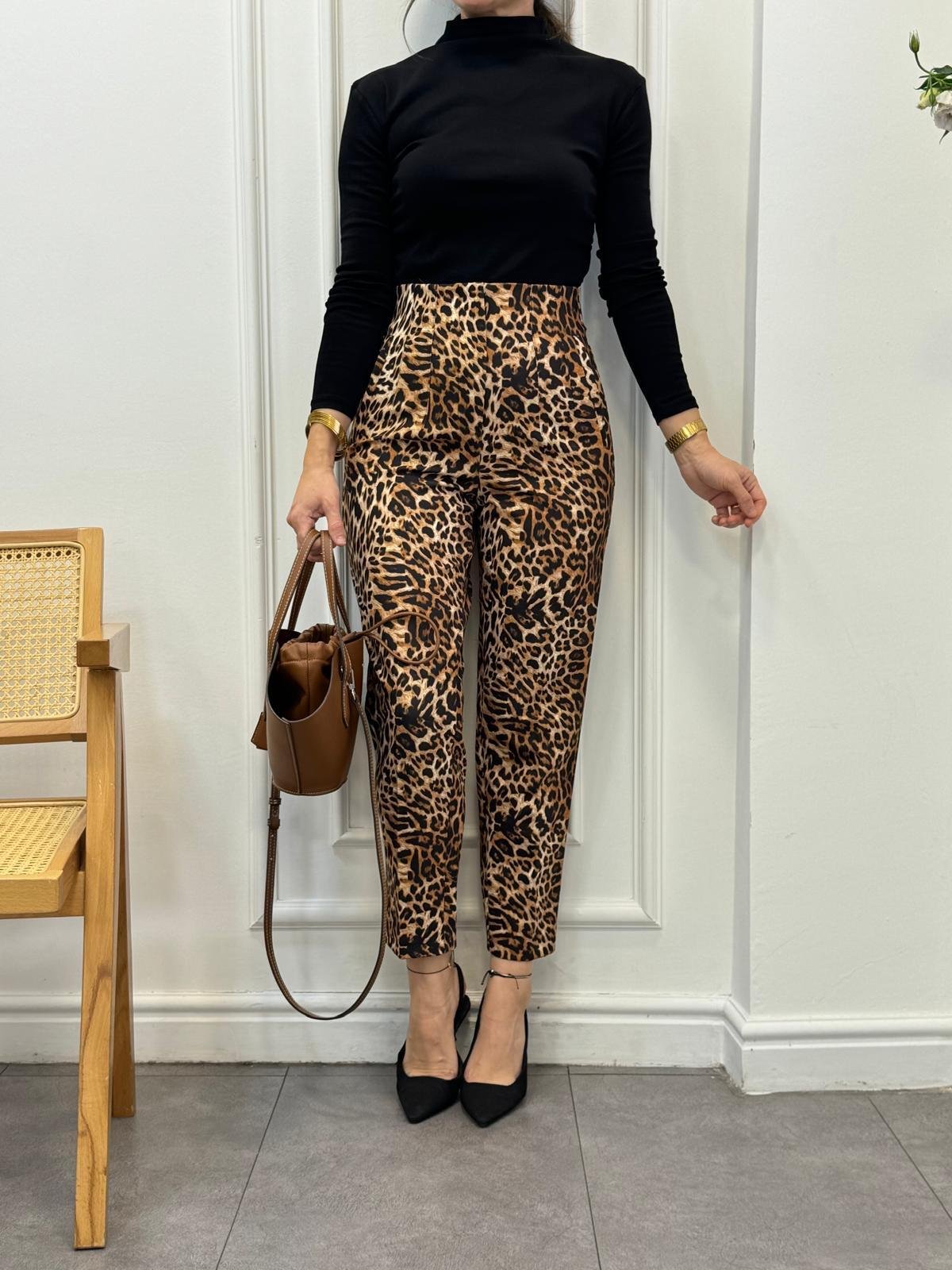 Siyah Leopar Desenli Önü Flotalı Kumaş Pantolon 5114