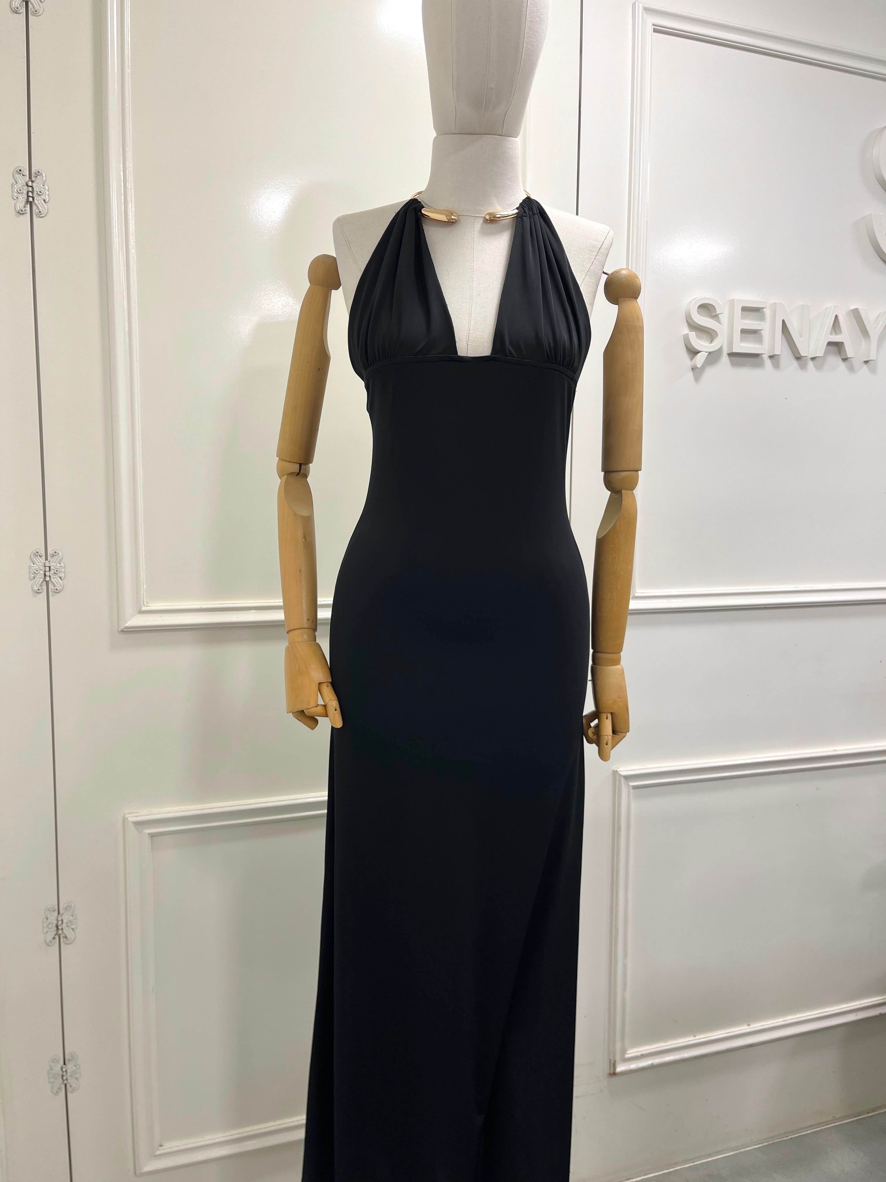 Siyah Marka Model Yaka Aksesuarlı Elbise 17712