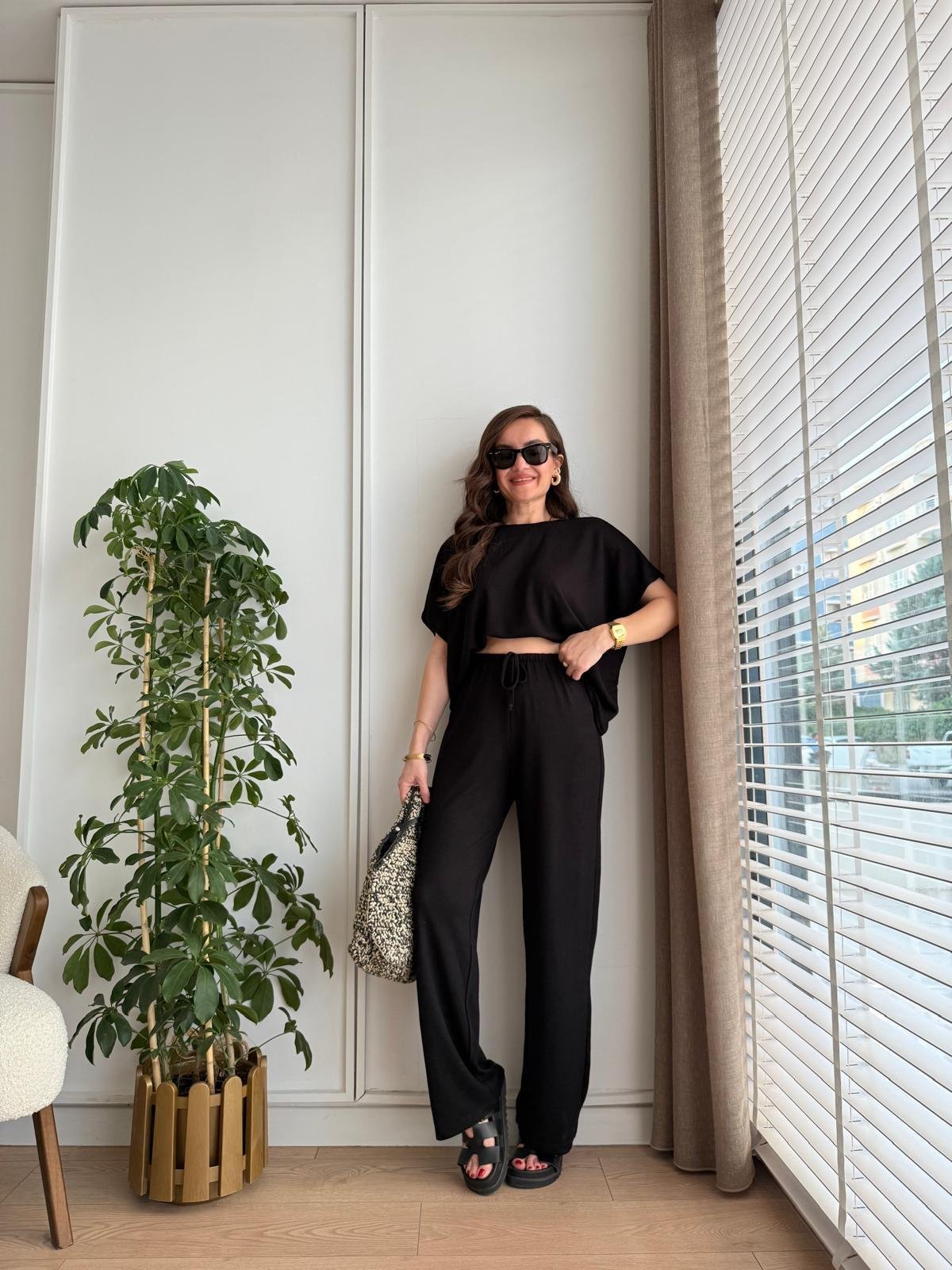 Siyah Merserize Kumaş Bluz Pantolon Takım 16880