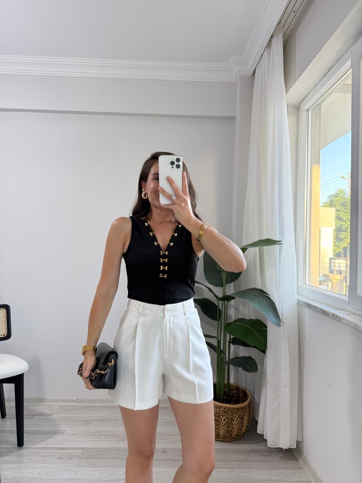 Siyah Modal Kumaş Agraf Detaylı Bluz 7366