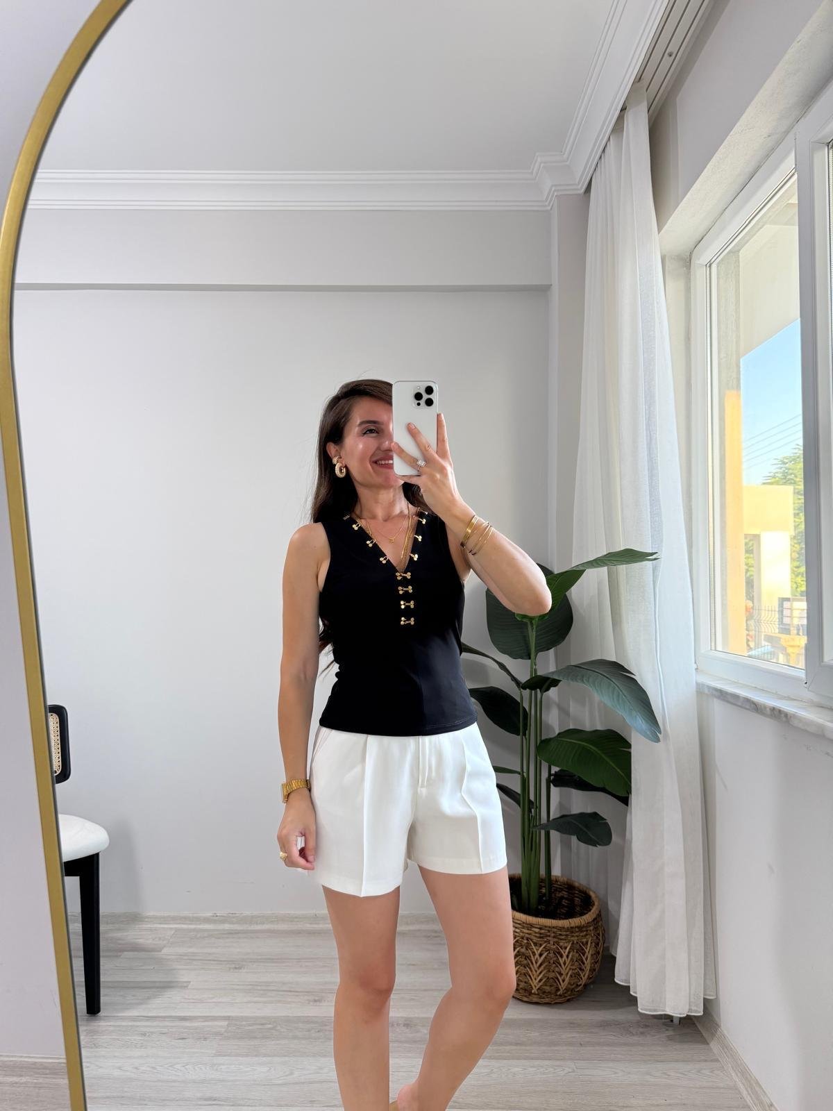 Siyah Modal Kumaş Agraf Detaylı Bluz 7366