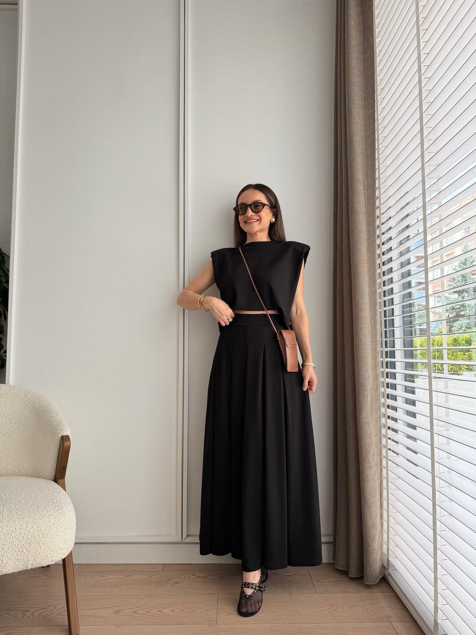 Siyah Modal Kumaş Etekli Bluz Takım 4125