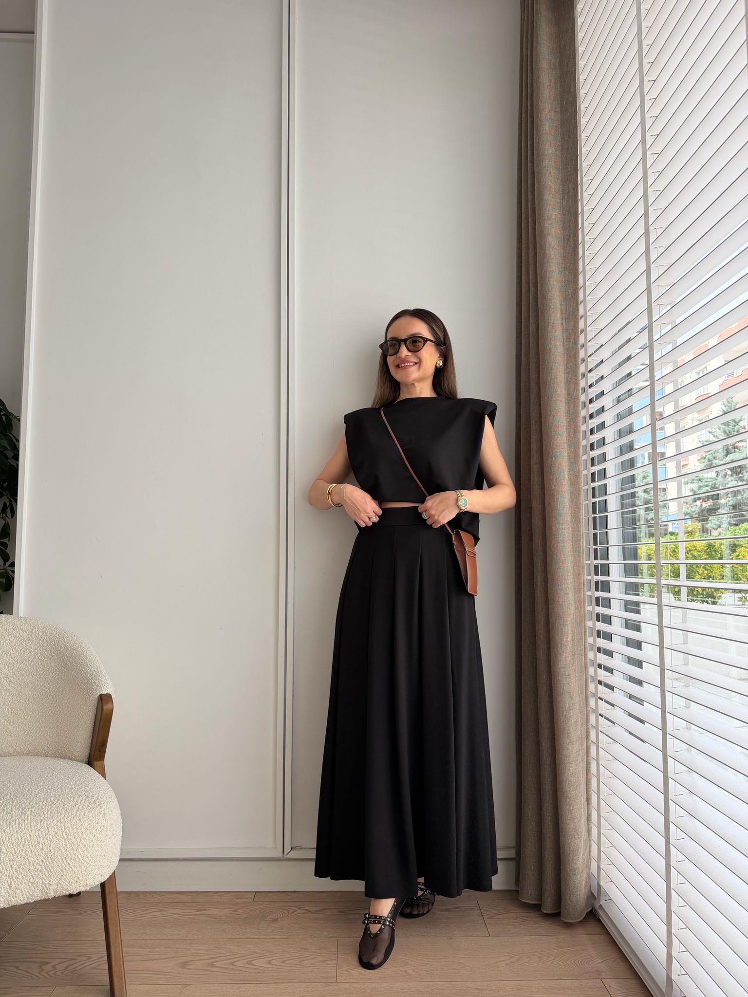 Siyah Modal Kumaş Etekli Bluz Takım 4125