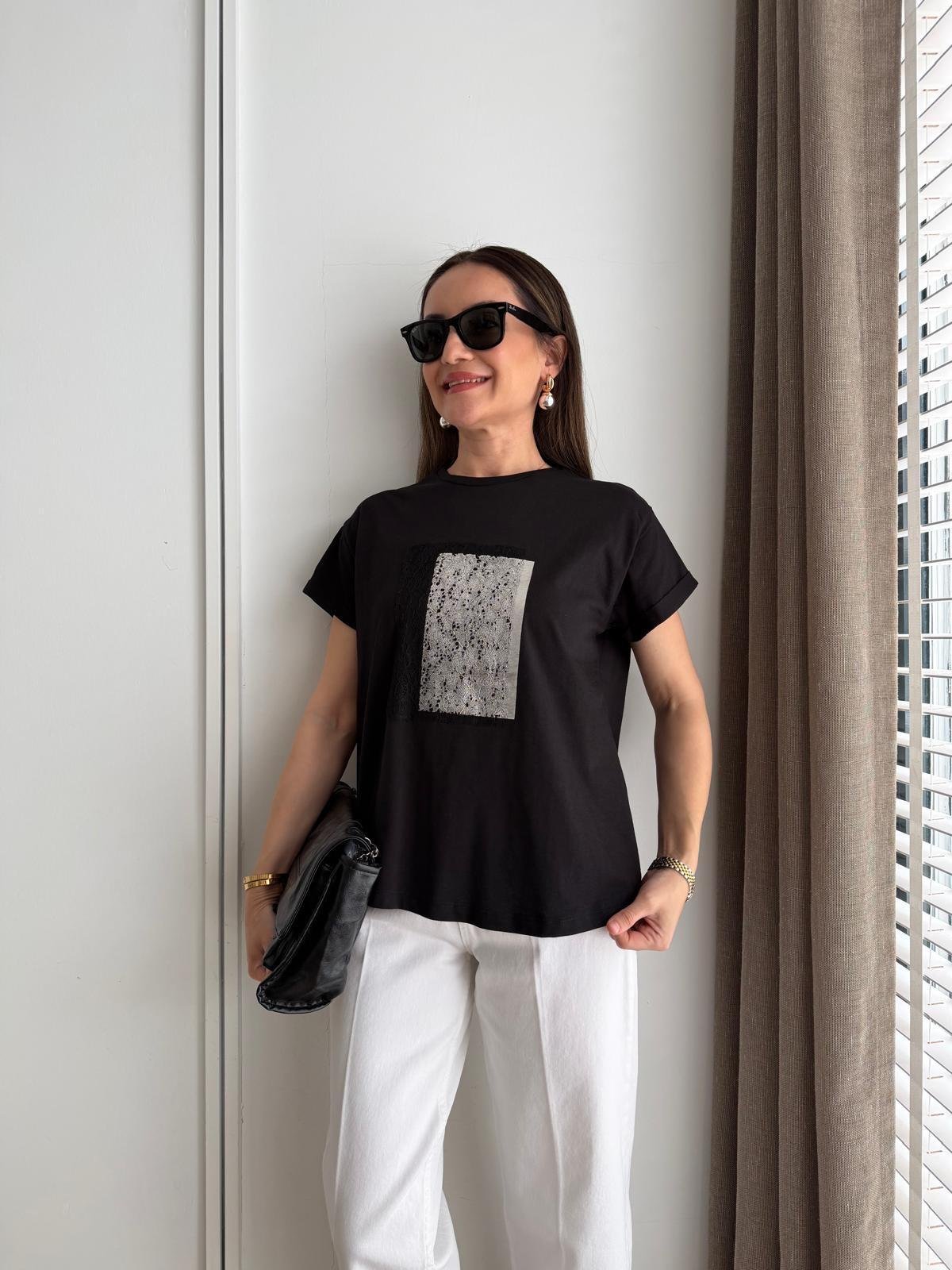 Siyah Mumlanmış Baskı Detaylı Tshirt 21229