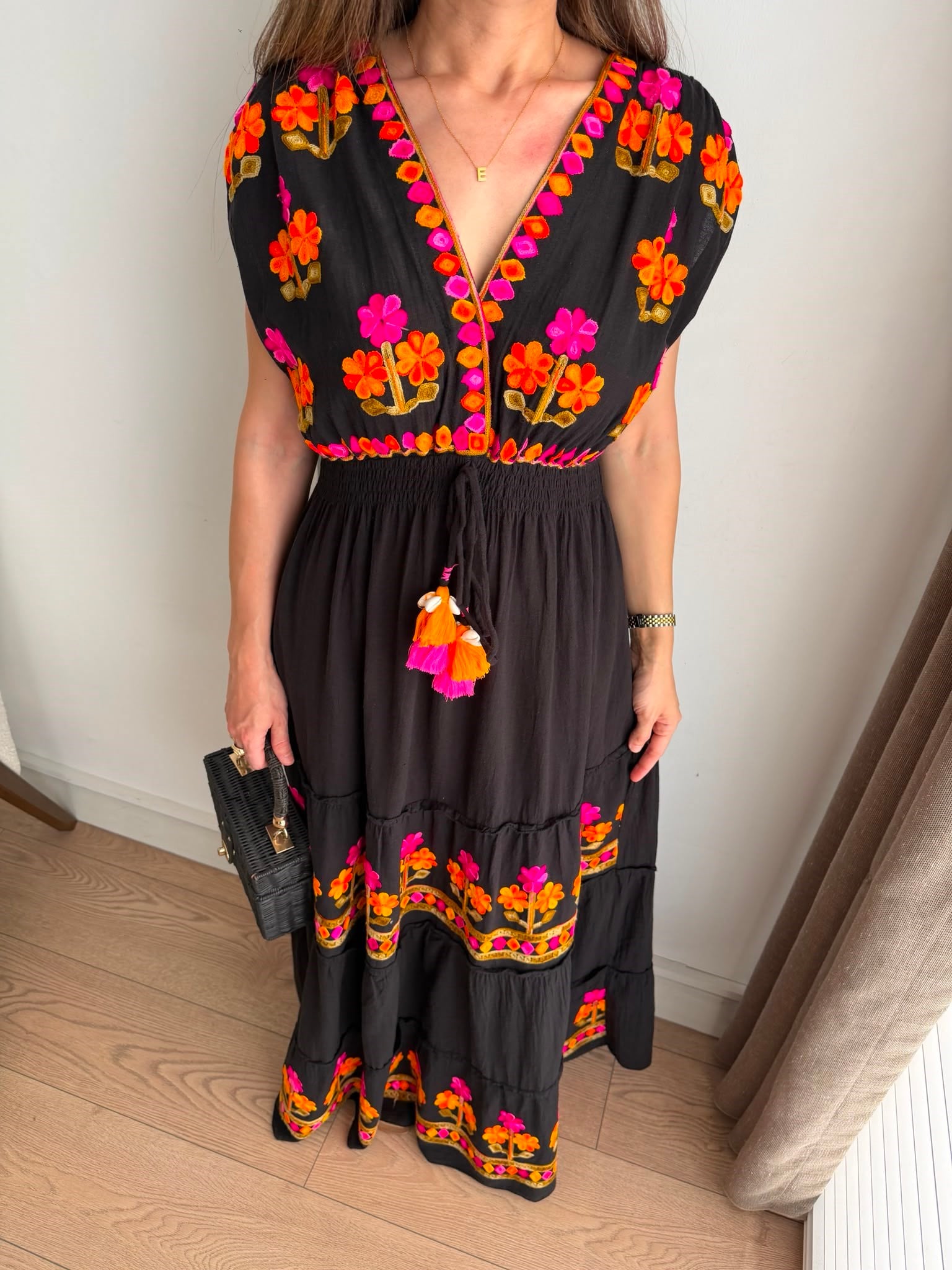 Siyah Nakış Detaylı Bel Lastikli Elbise 39959