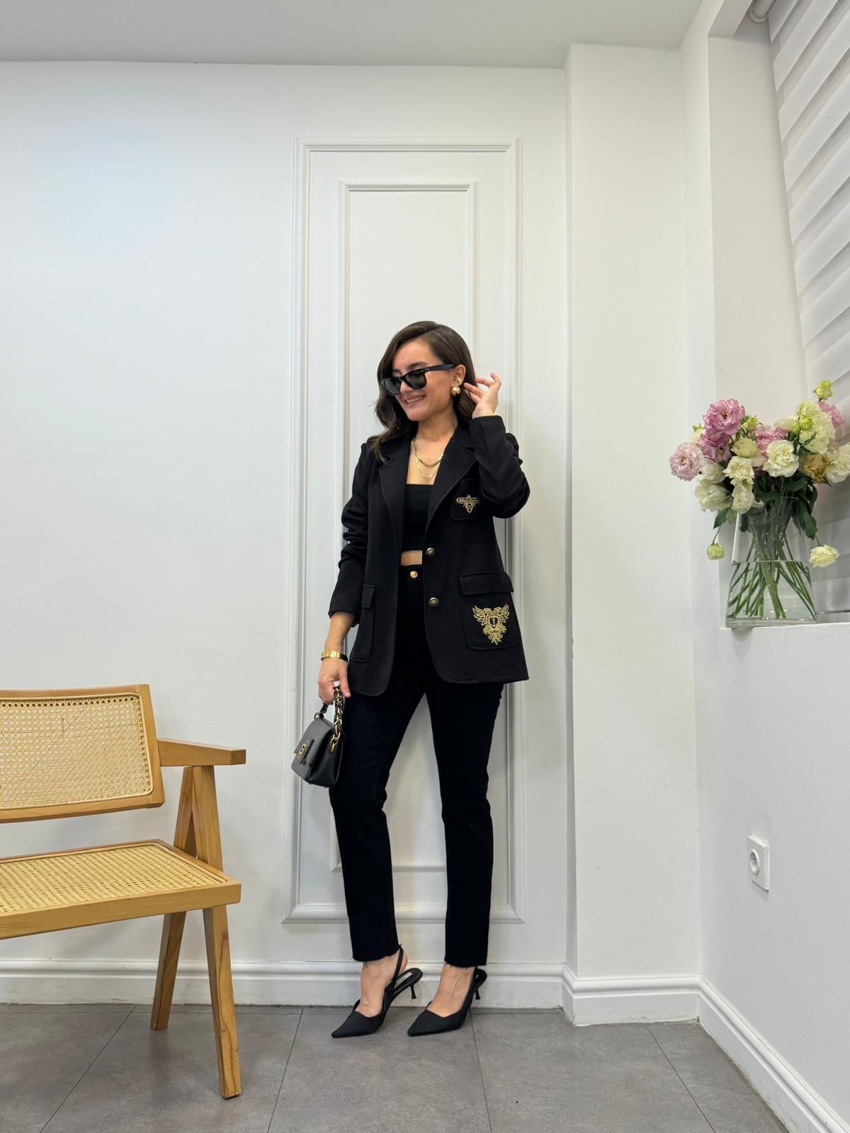 Siyah Nakış İşlemeli Tasarım Blazer Ceket 28931