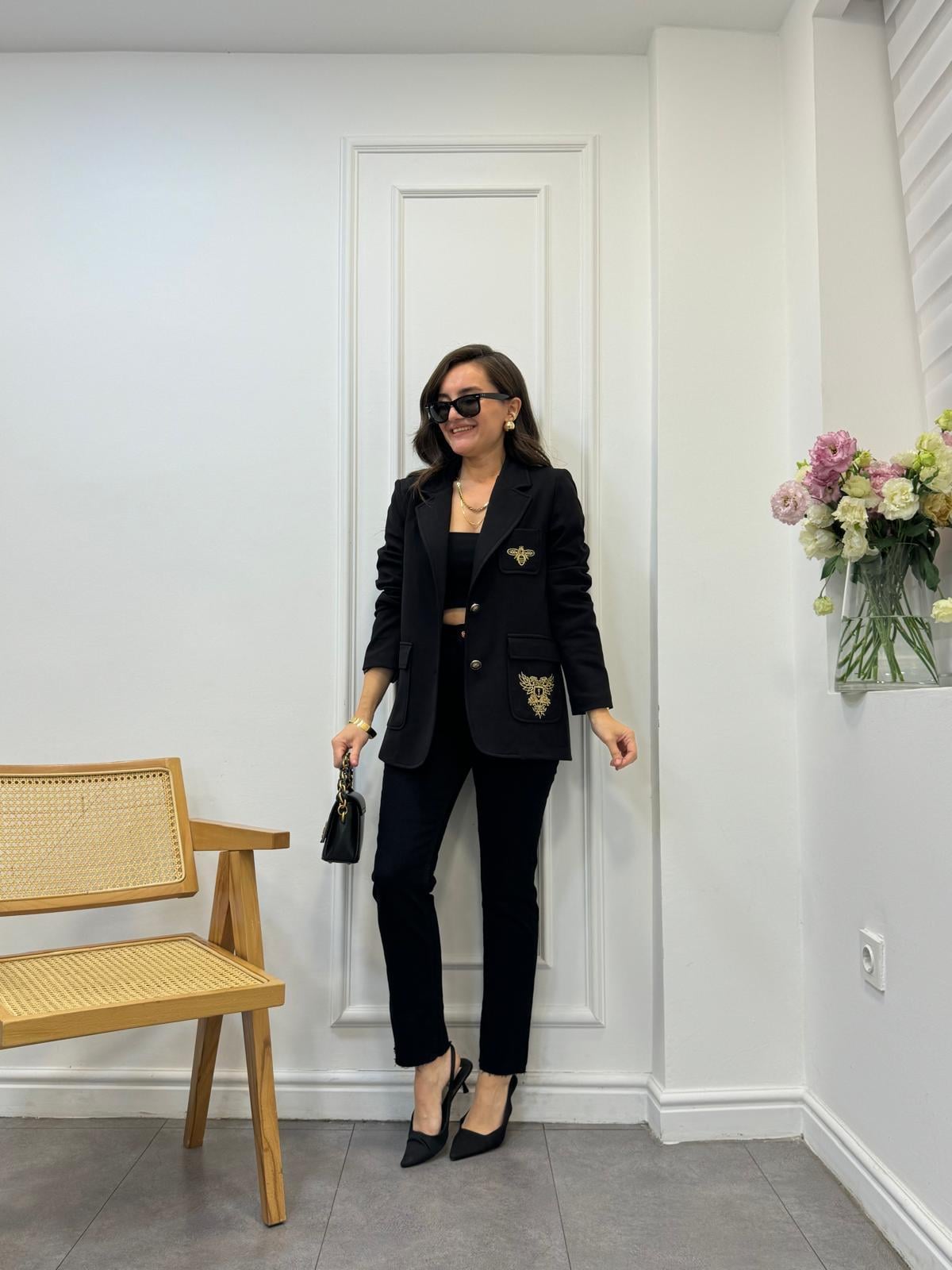 Siyah Nakış İşlemeli Tasarım Blazer Ceket 28931