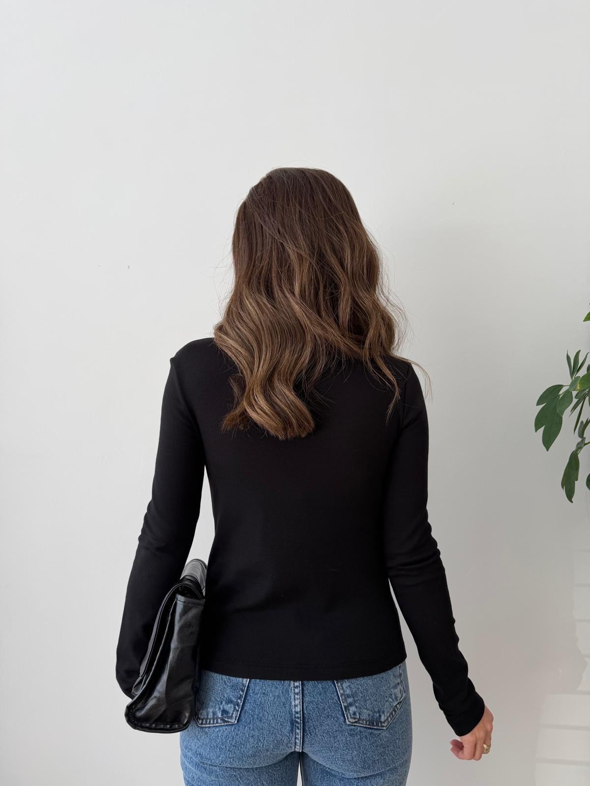 Siyah Omuz Detaylı Bluz 17299